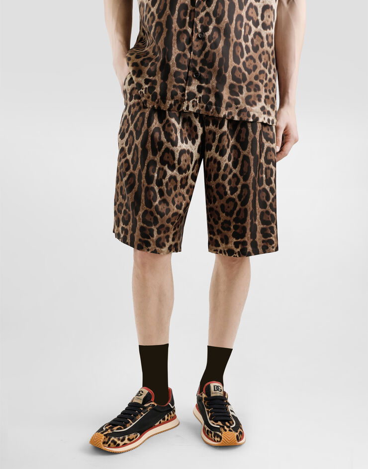 Dolce & Gabbana شورت حرير بطبعة فهد مطبعة GV37ATIS1B7