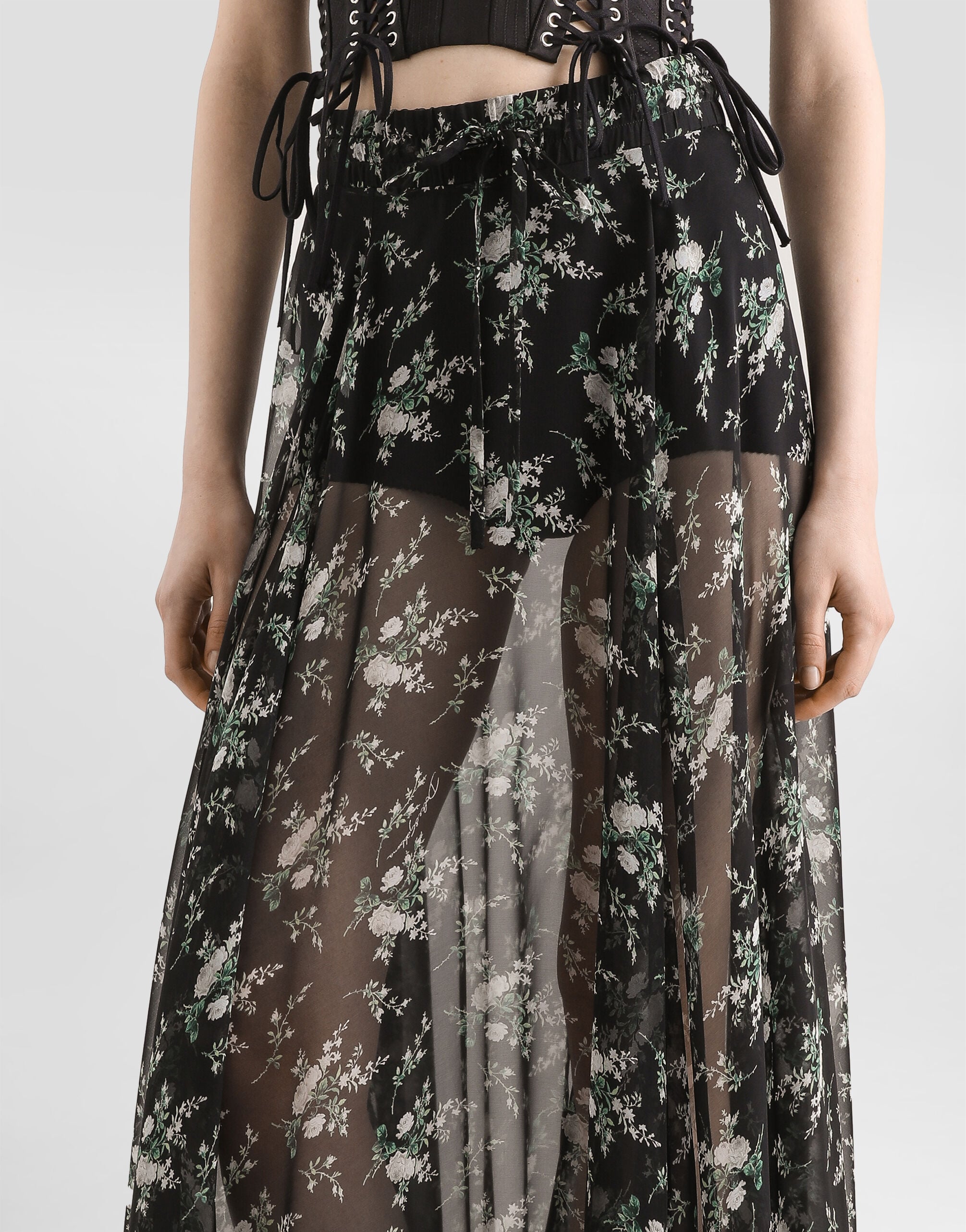 Multicolorのウィメンズ Chiffon skirt with rose and small flower