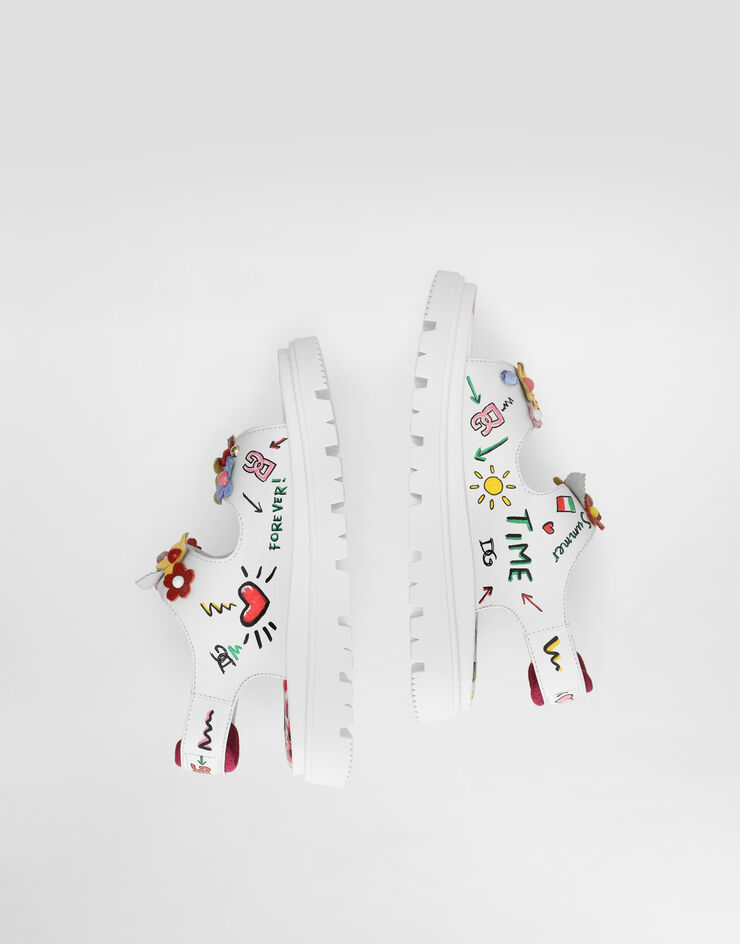 Dolce & Gabbana صندل من جلد عجل بطبعة وأزهار وشعار DG مطبعة D11127AU458
