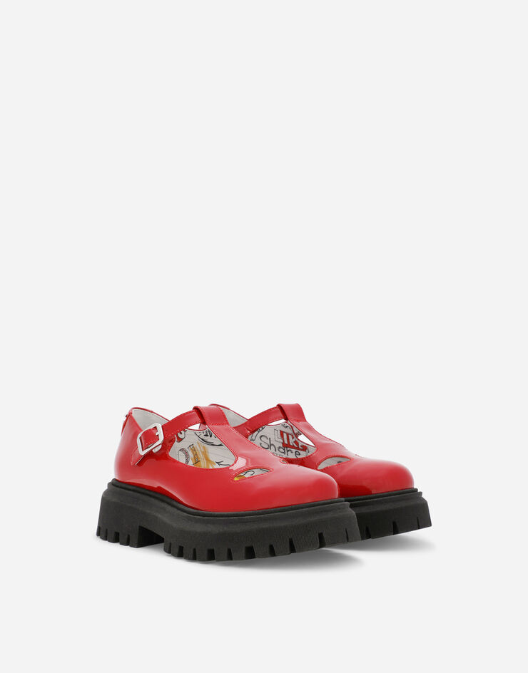 Dolce & Gabbana Zapato de charol en forma de T Rojo D11114A1328