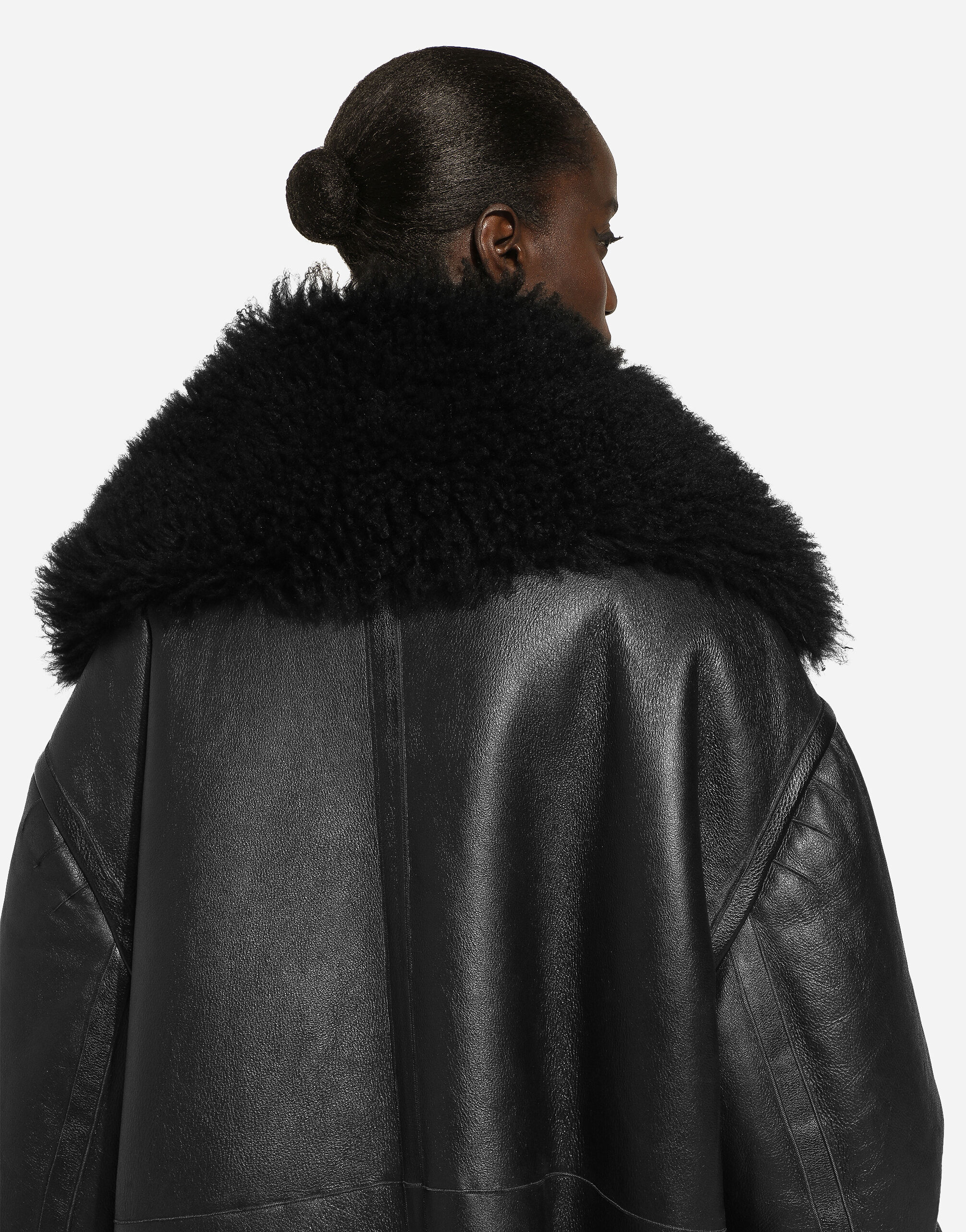 美品 EVERYDAY I LIKE ドゥーズィエムクラス リアルムートン 羊革 美品 EVERYDAY I LIKE ドゥーズィエムクラス リアルムートン 羊革