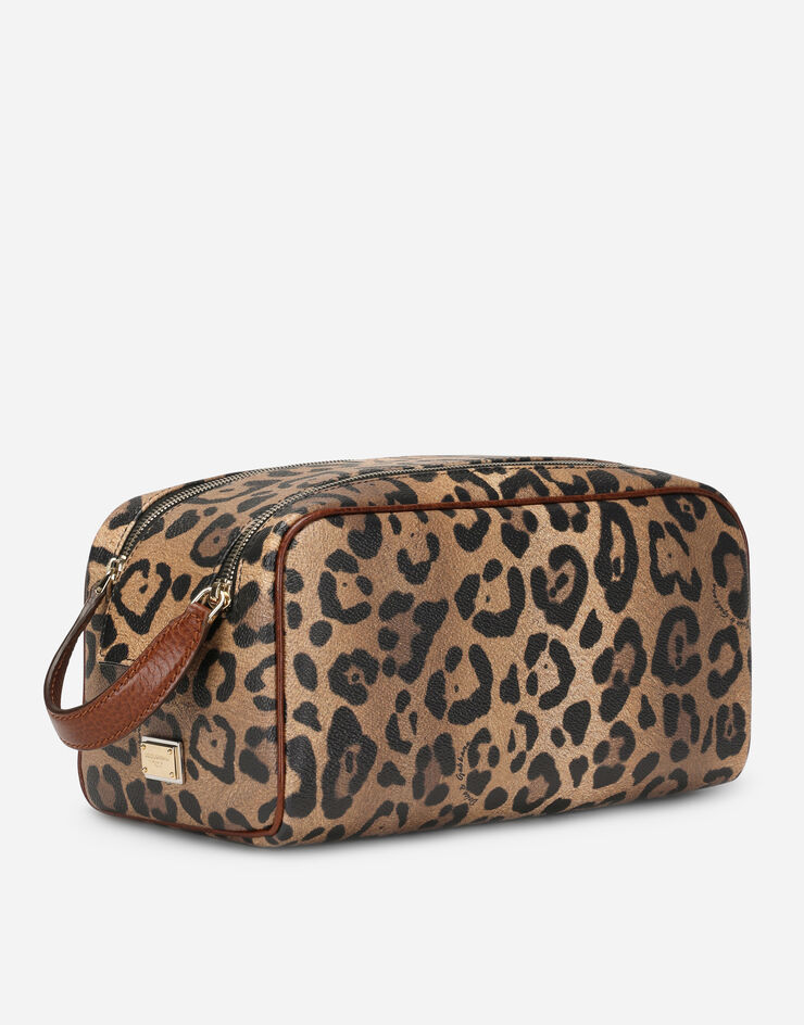 Dolce & Gabbana Necessaire aus Crespo im Leoprint mit Logoplakette Mehrfarbig BI3076AW384