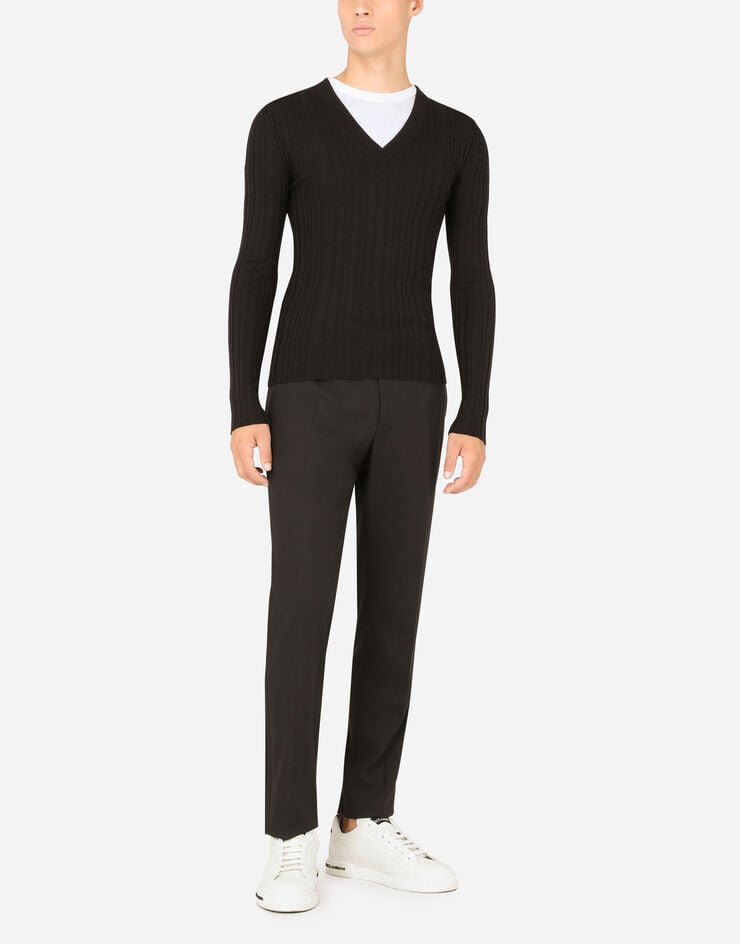 Dolce & Gabbana Wool v-neck sweater Black GX443TJAVKY