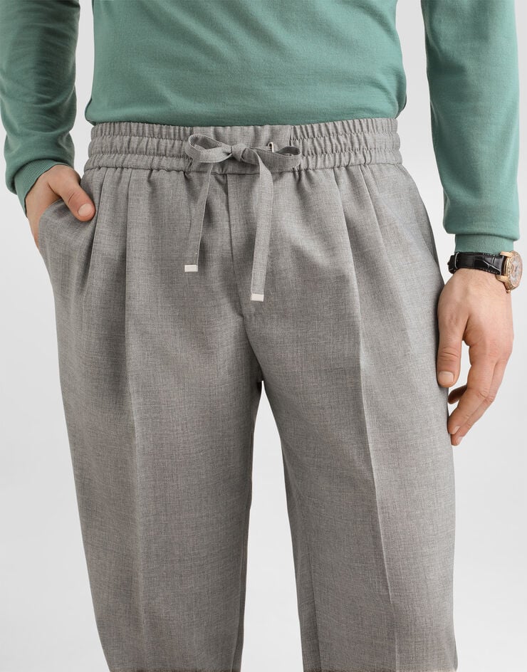 Dolce & Gabbana Wool jogging trousers Dolce & Gabbana Wool jogging trousers GP26FTHU2CT