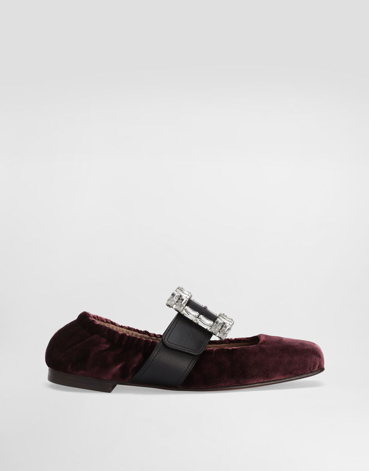 Dolce & Gabbana حذاء باليرينا مخمل بإبزيم مرصع نبيذي CB0249A6504