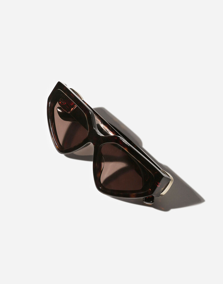 Dolce & Gabbana نظارة شمسية DG Precious بني VG446AVP273