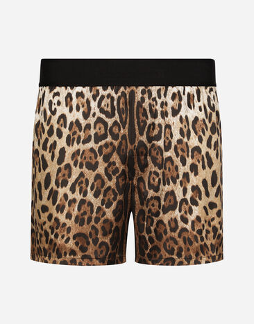 Dolce & Gabbana Short en soie à imprimé léopard Imprimé G031TTHI1SV