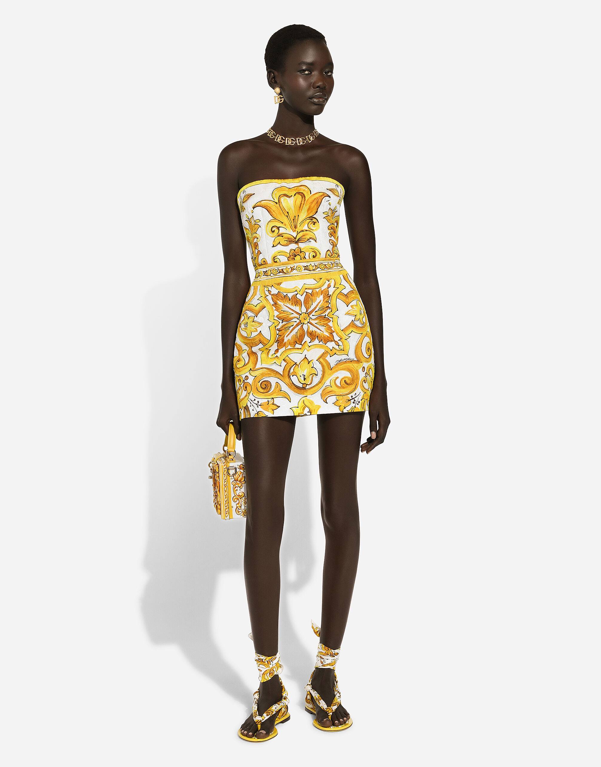 Short dress with corset bodice in majolica-print brocade in
