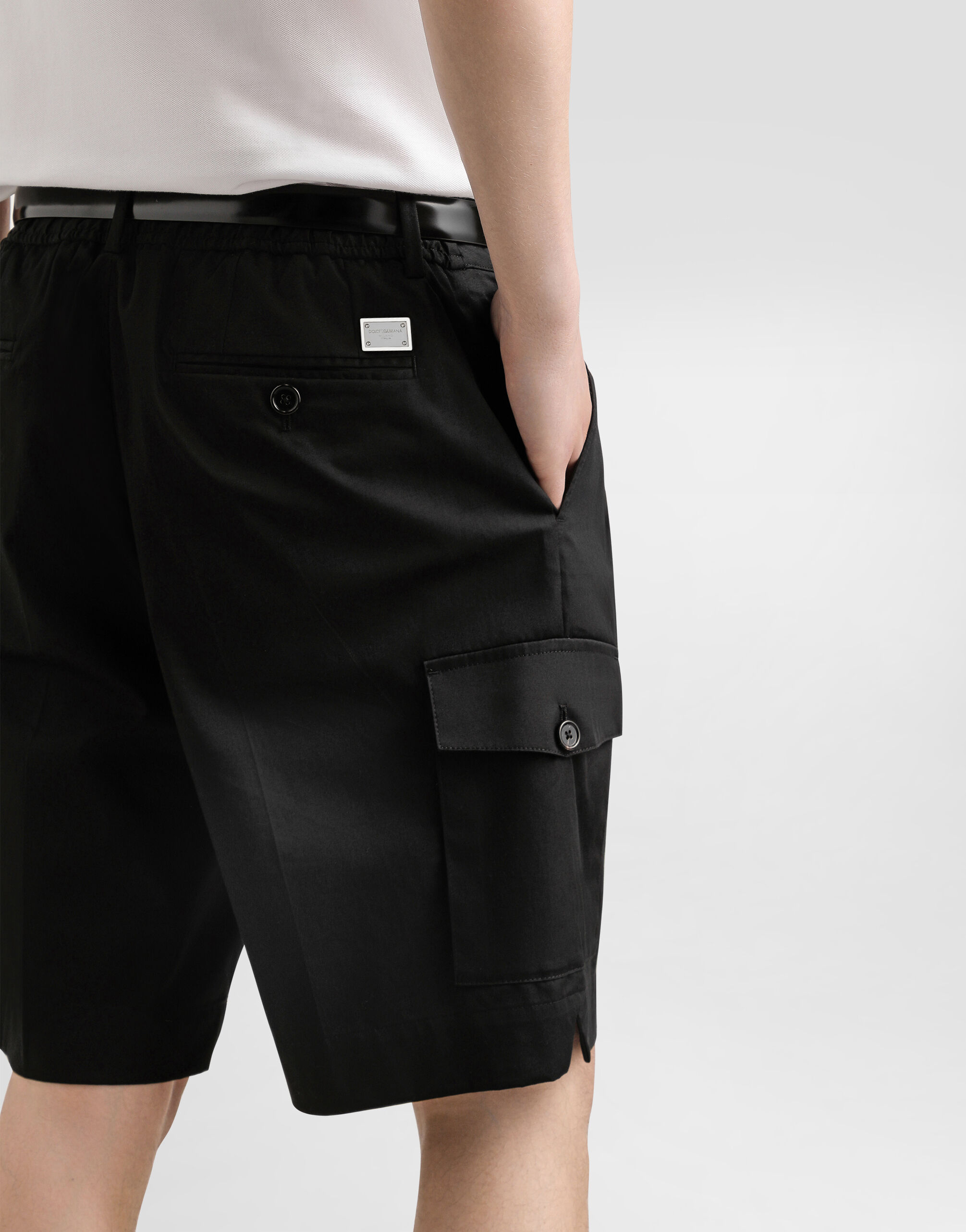 DOLCE＆GABBANA Cargo shorts Cotton cargo shorts in Black for Men | Dolce&Gabbana® US