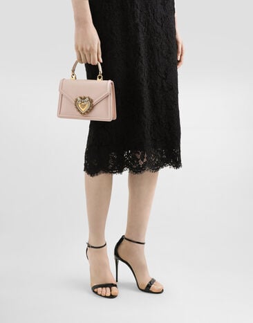 Dolce & Gabbana 부드러운 카프스킨 스몰 디보션 백 페일 핑크 BB6711AV893