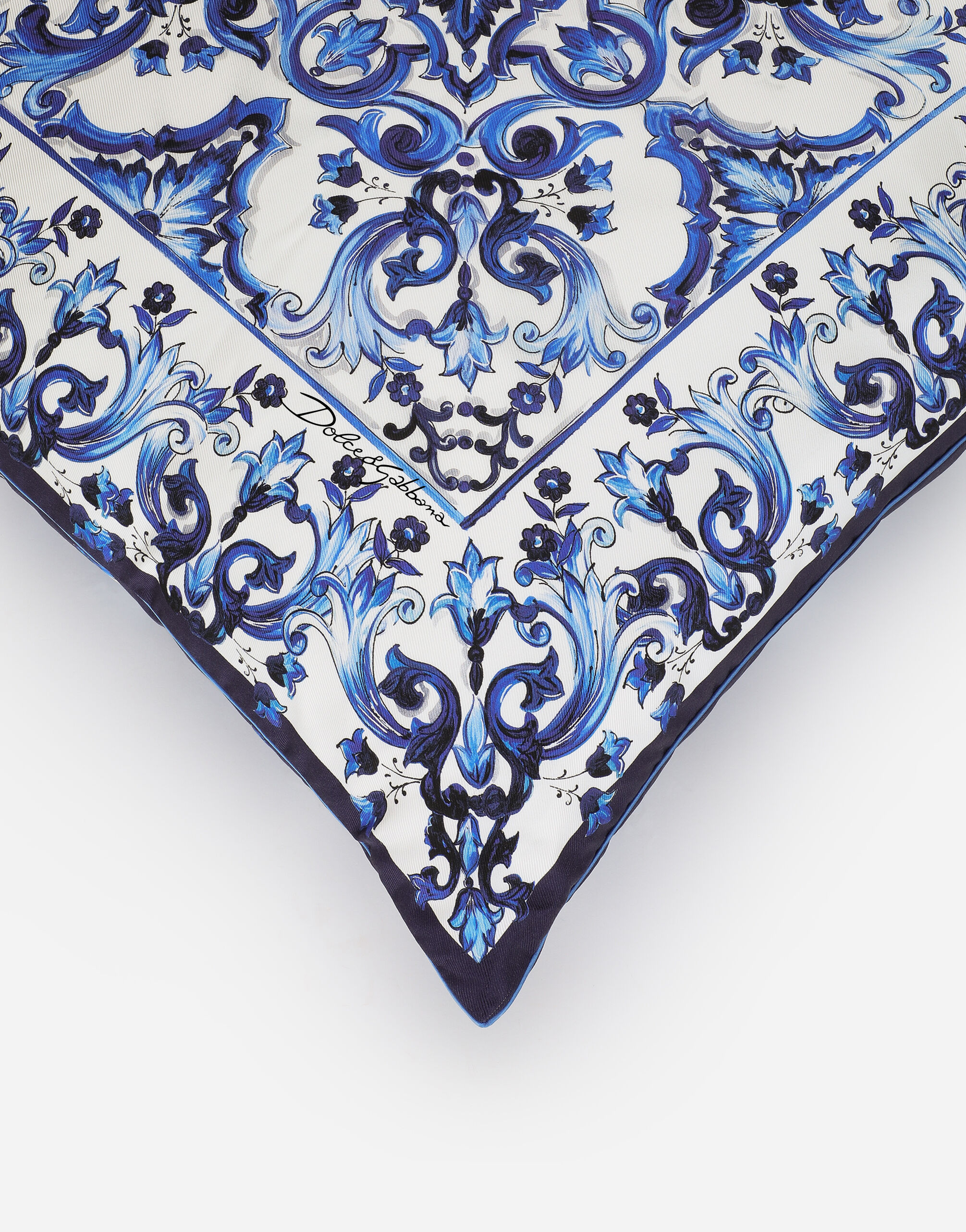 DOLCE & GABBANA シルク ブラックのメンズ シルク クルーネック プルオーバー