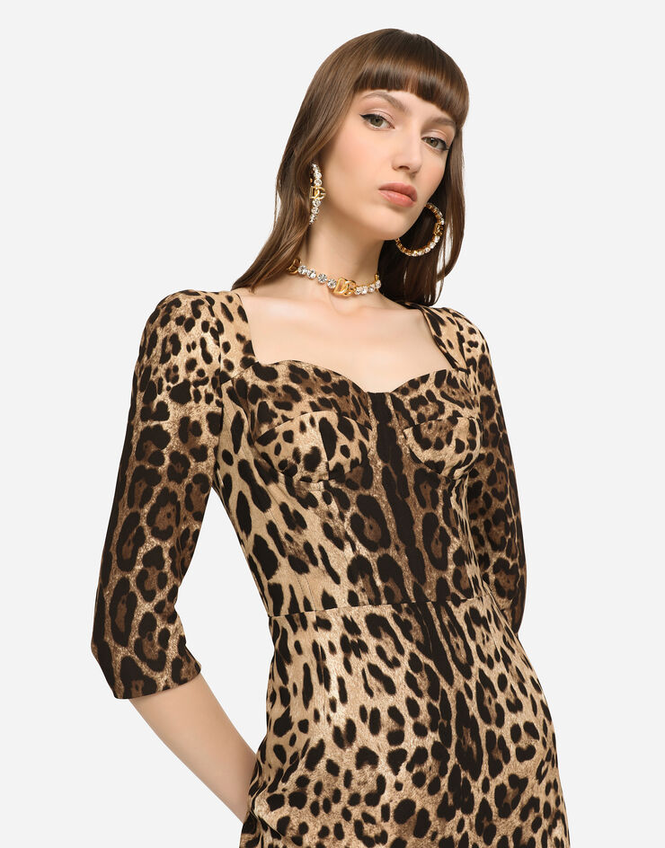 Dolce & Gabbana Vestido longuette en cady estampado leopardo Multicolor F6C1ETFSRKI