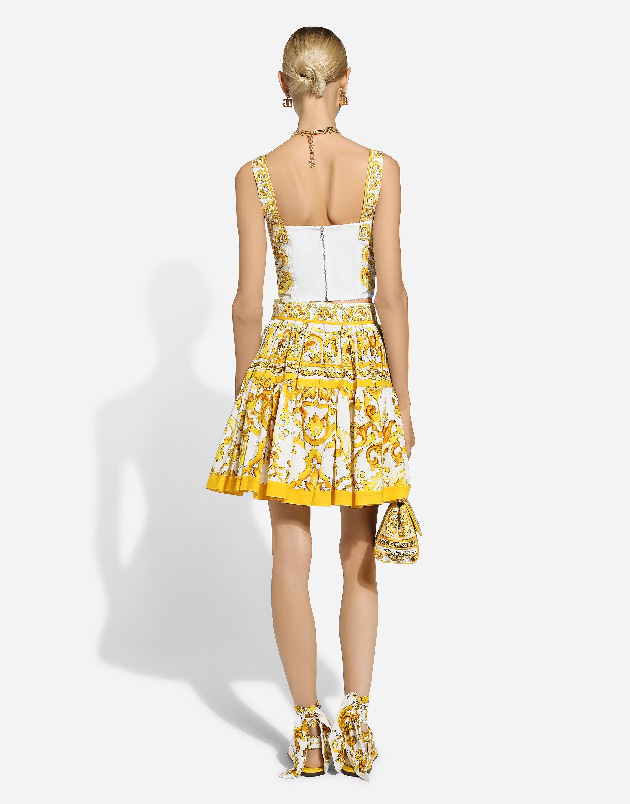 Short circle skirt in majolica-print cotton in Print for