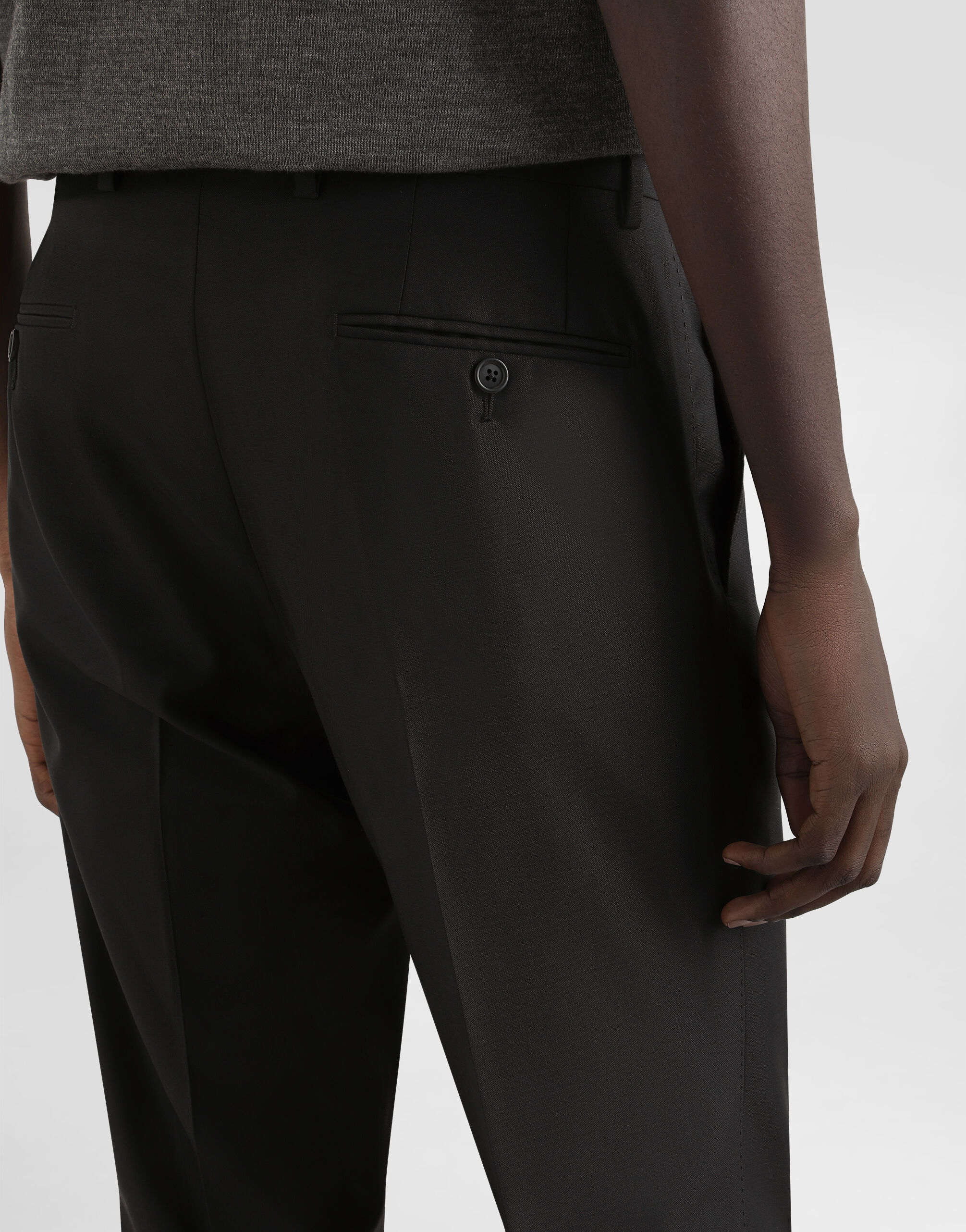 Wool and silk Martini-fit suit in Black for Men Wool and silk Martini-fit suit in Black for Men