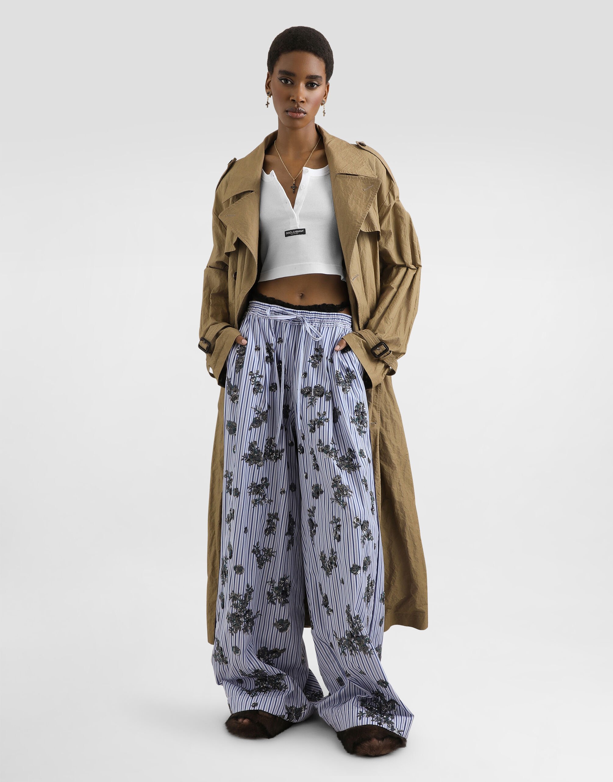 Double-breasted trench coat in wrinkled-effect cotton in Beige for