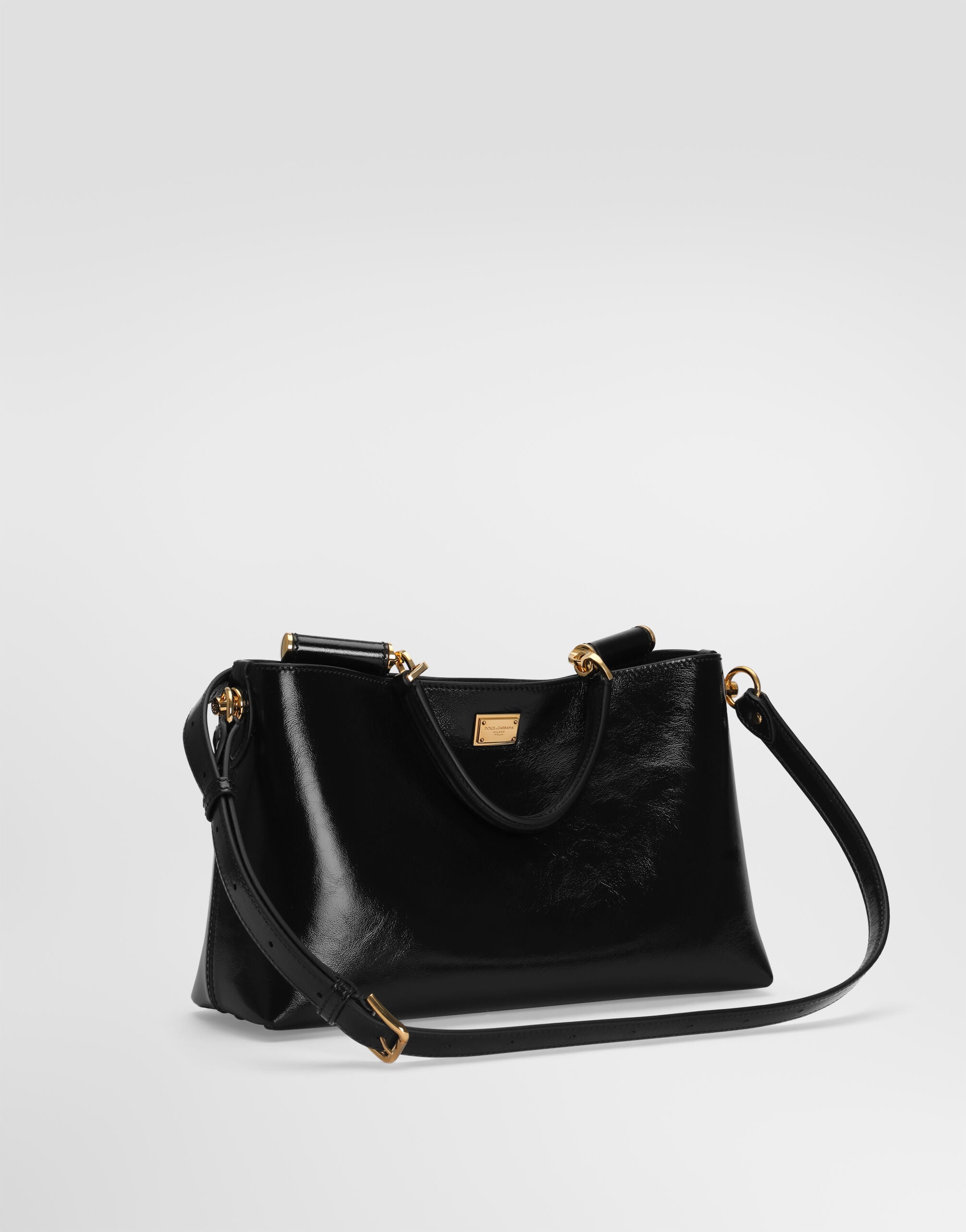 Medium Vittoria calfskin handbag in Black for Women