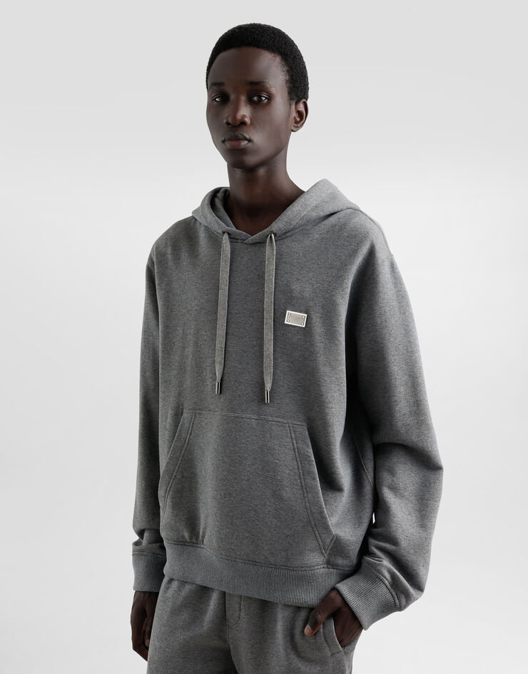 Dolce & Gabbana Felpa con cappuccio in cotone con placca Grigio G9BGPTG7N7B