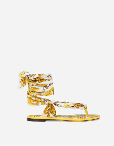 Dolce & Gabbana Sandales entredoigts en sergé de soie imprimé Jaune CQ0598AT850