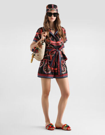 Dolce & Gabbana شورت برمودا Vanity من حرير بطبعة carretto Multicolor FTDL5TGDDTI