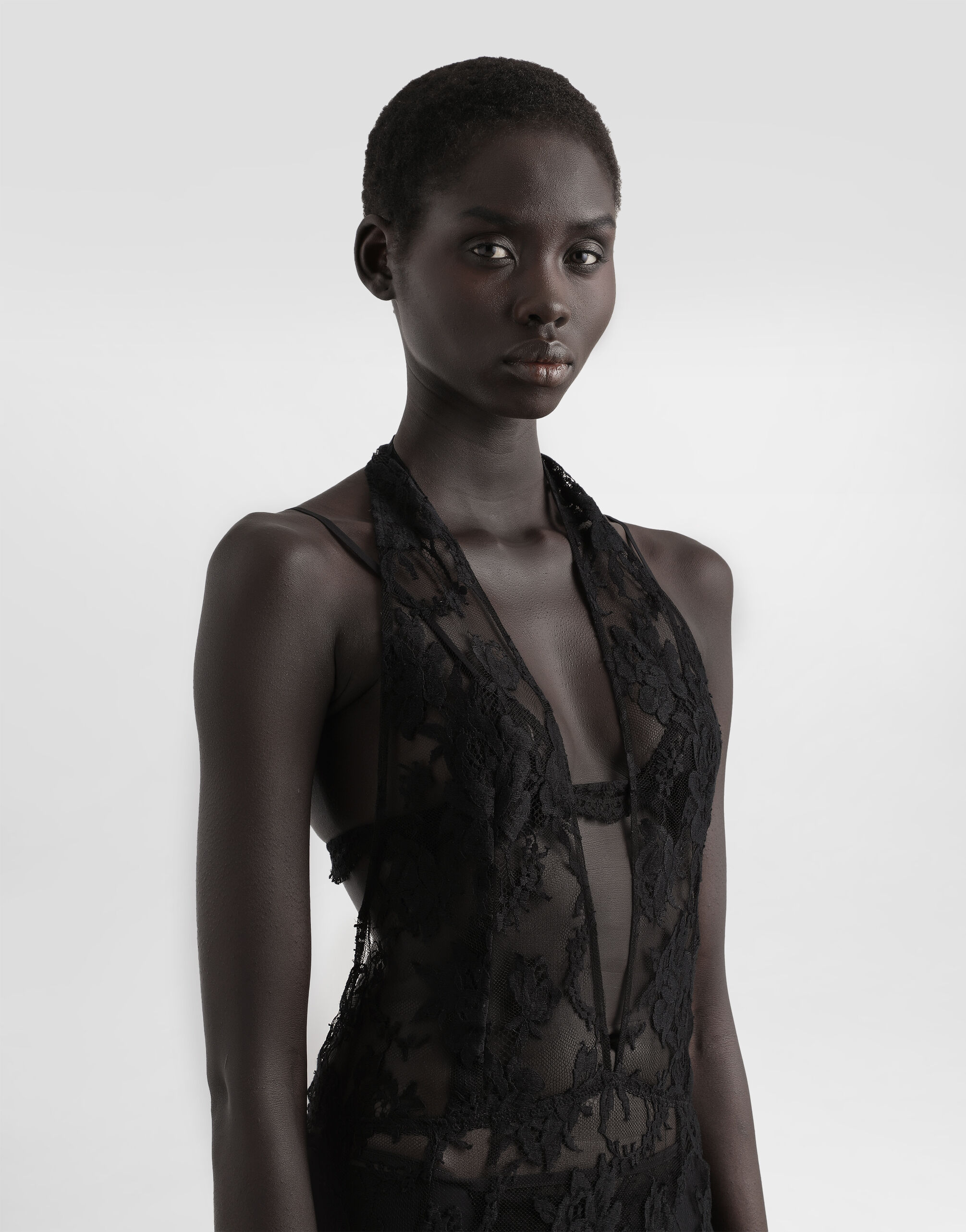 Chantilly lace dress - thumbnail 4
