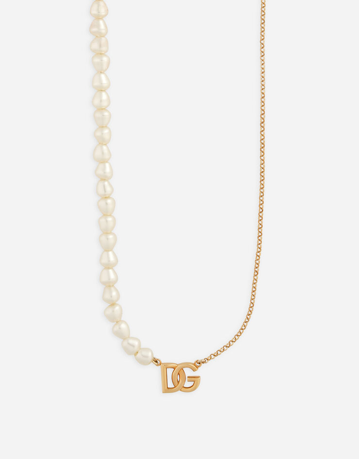 Dolce & Gabbana قلادة سلسلة بلؤلؤ وشعار DG ذهبي WNP2P1W1111