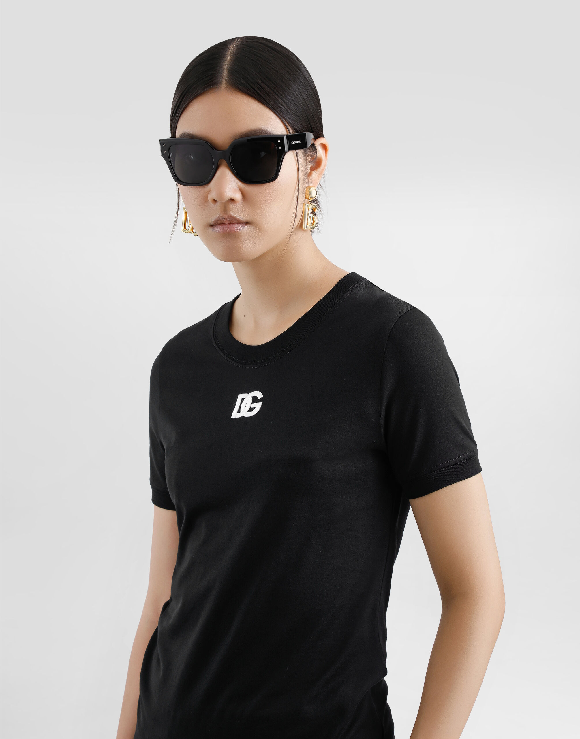 DOLCE & GABBANA 新作 Tシャツ 半袖 コットン DG ロゴ 黒 グレー Cotton T-shirt with DG embroidery in Black for Men