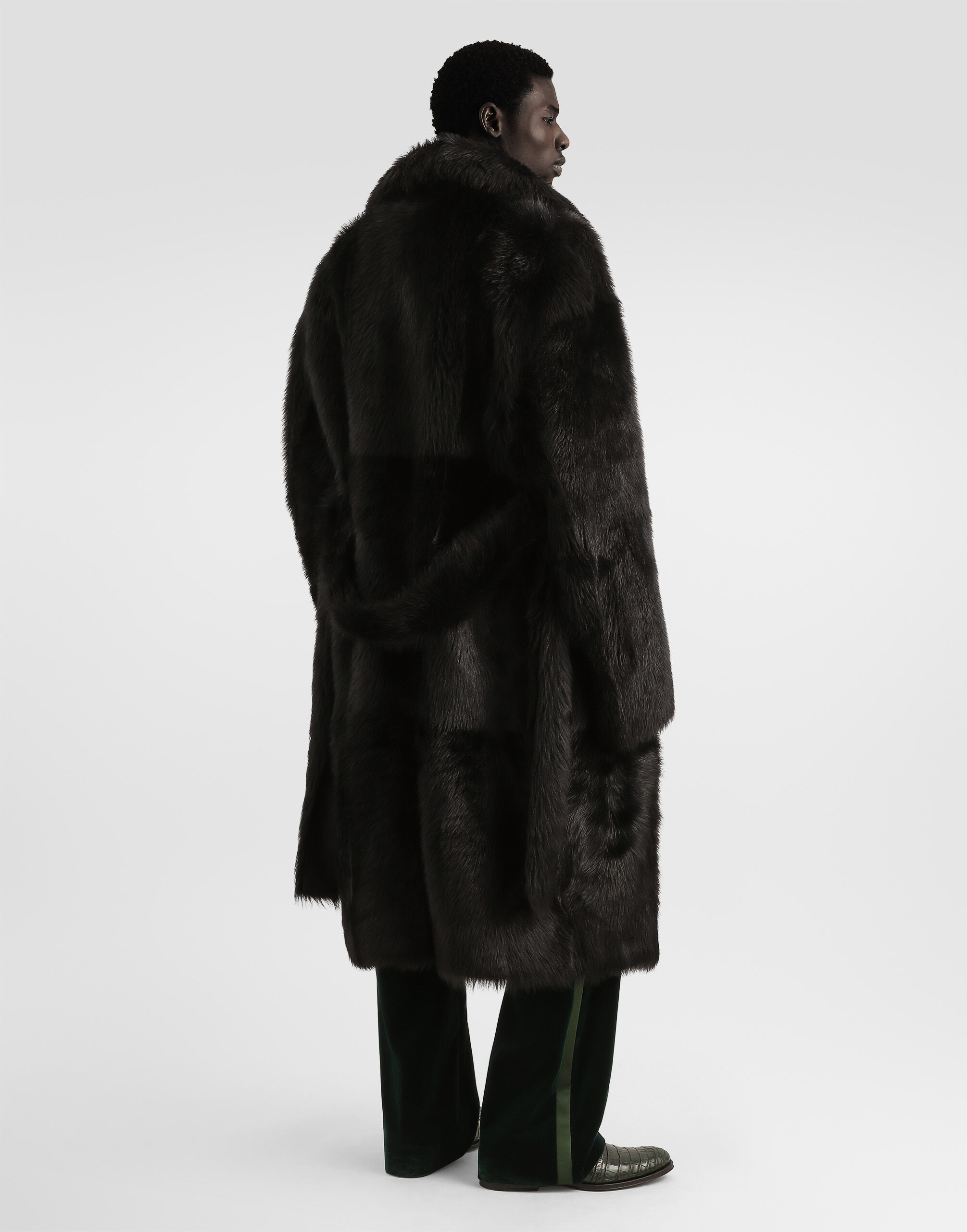 Blackのメンズ Long-haired shearling coat | Dolce&Gabbana®