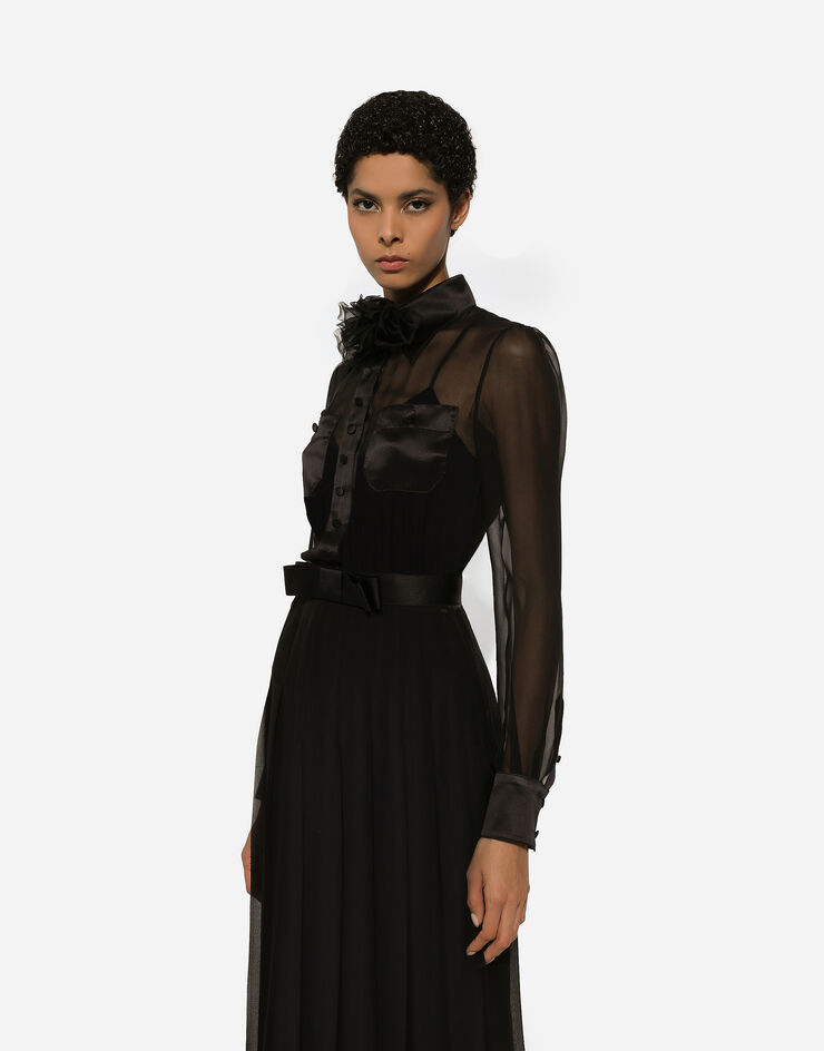 Dolce & Gabbana فستان قميصي شيفون بطول للربلة وتفاصيل ساتان أسود F6IAJTFU1AT