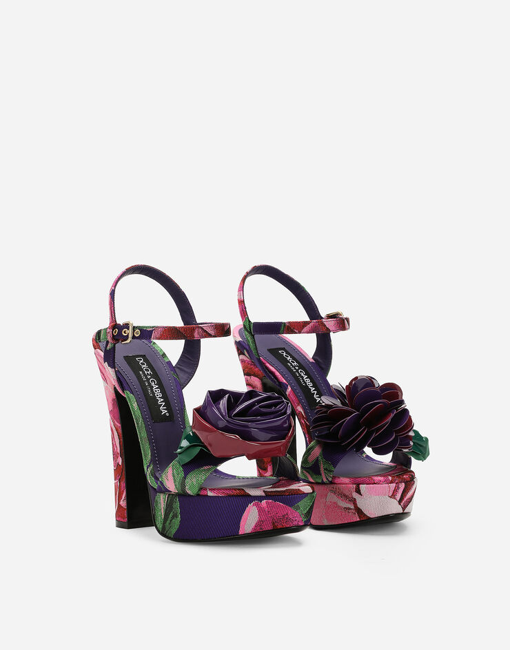 111 Dolce & Gabbana   