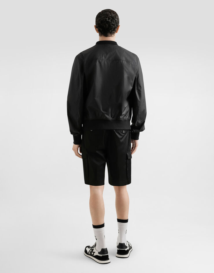 Dolce & Gabbana Baumwollhemd mit Plakette Schwarz GXV95TJBCF5