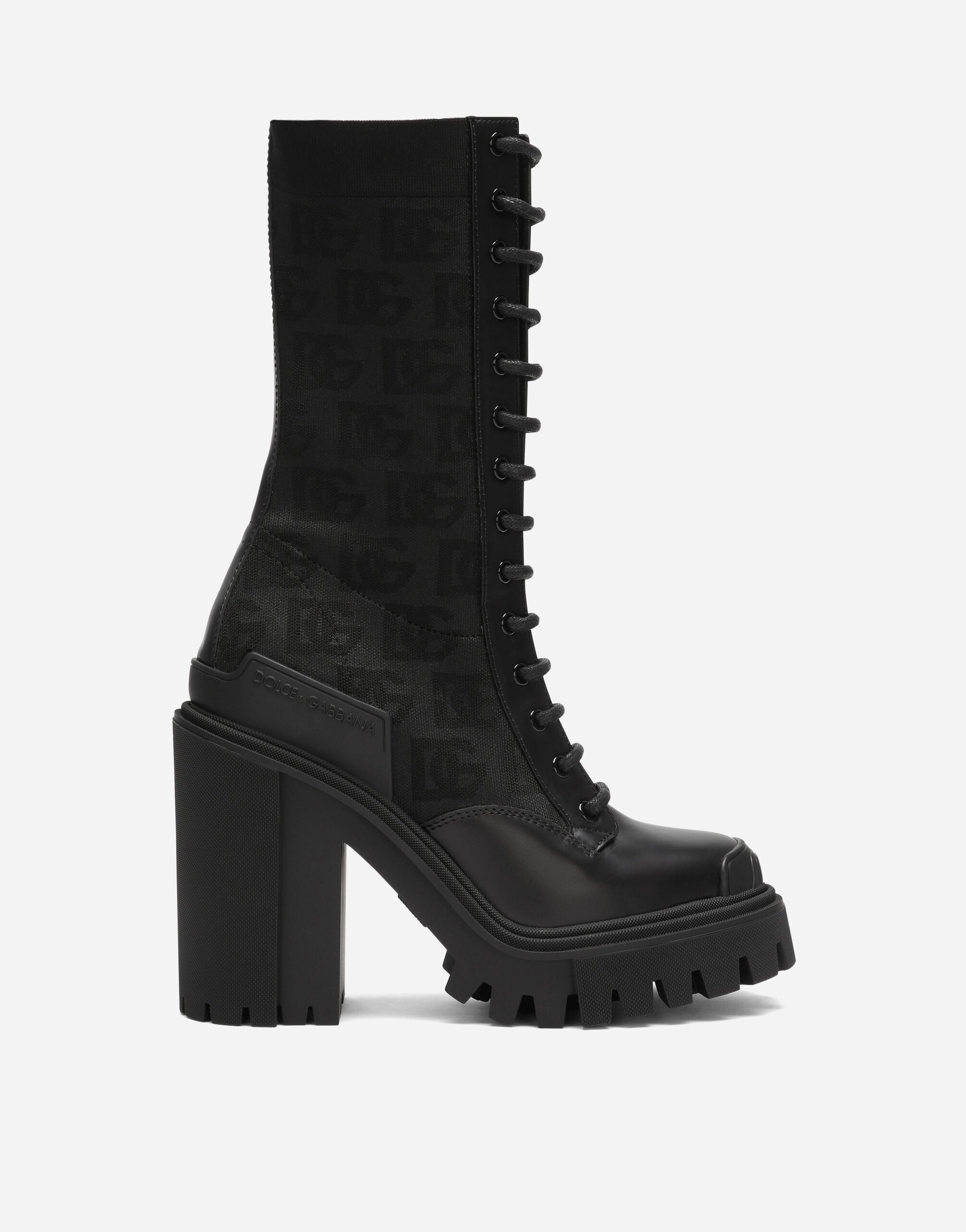 Dolce&Gabbana حذاء بوت برقبة للكاحل من نسيج شبكي مرن بشعار DG بالكامل أسود CU1067AQ513