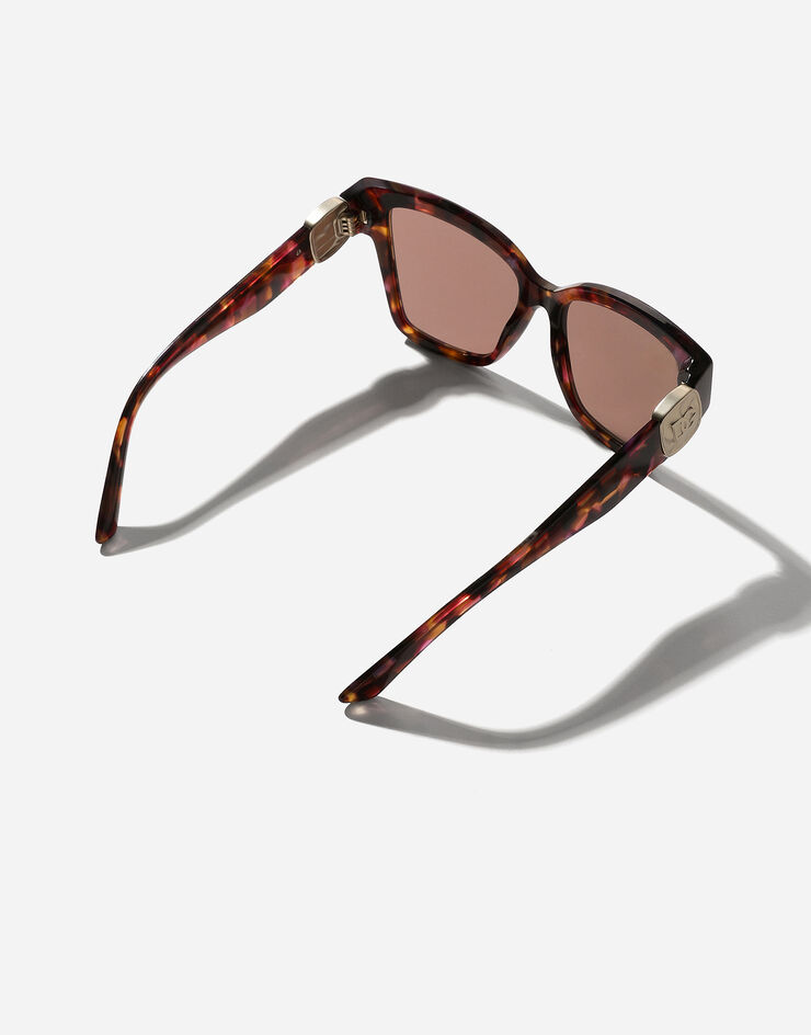 Dolce & Gabbana نظارة شمسية DG Precious لؤلؤي وردي هافان VG447AVP073