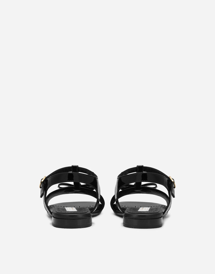 Dolce & Gabbana Sandale aus Lackleder mit Logo DG Metal Schwarz D11155A1328