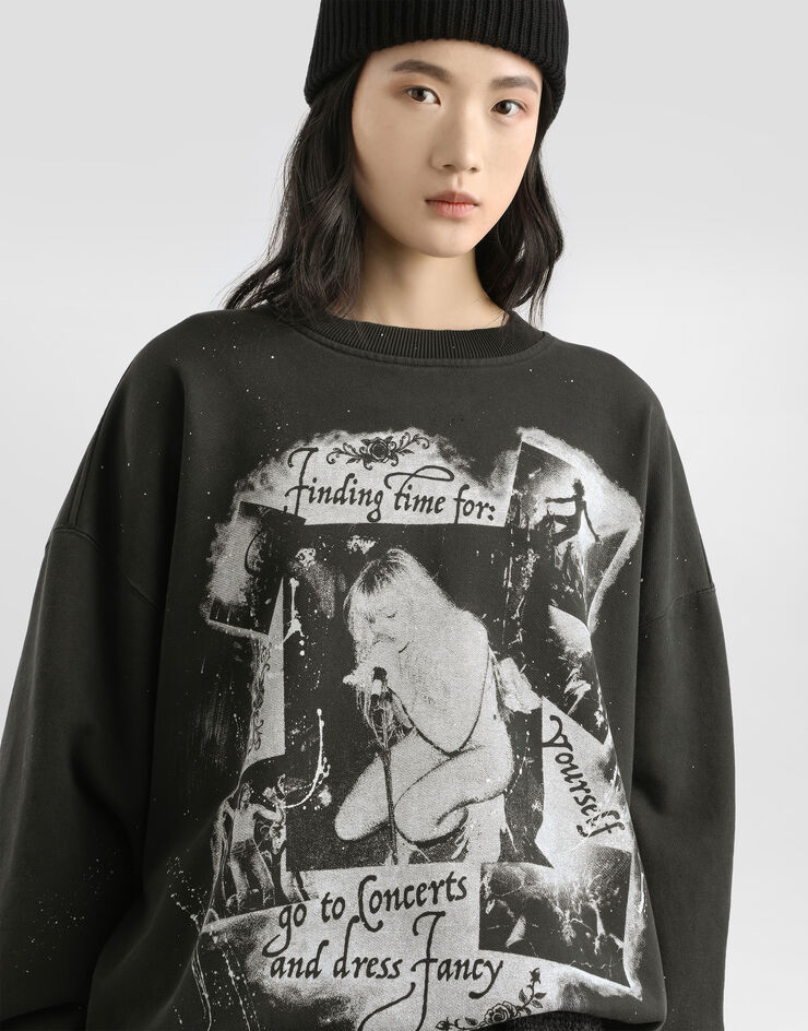 Dolce & Gabbana Cotton crew neck sweatshirt with print Black F9T02TGDDI9