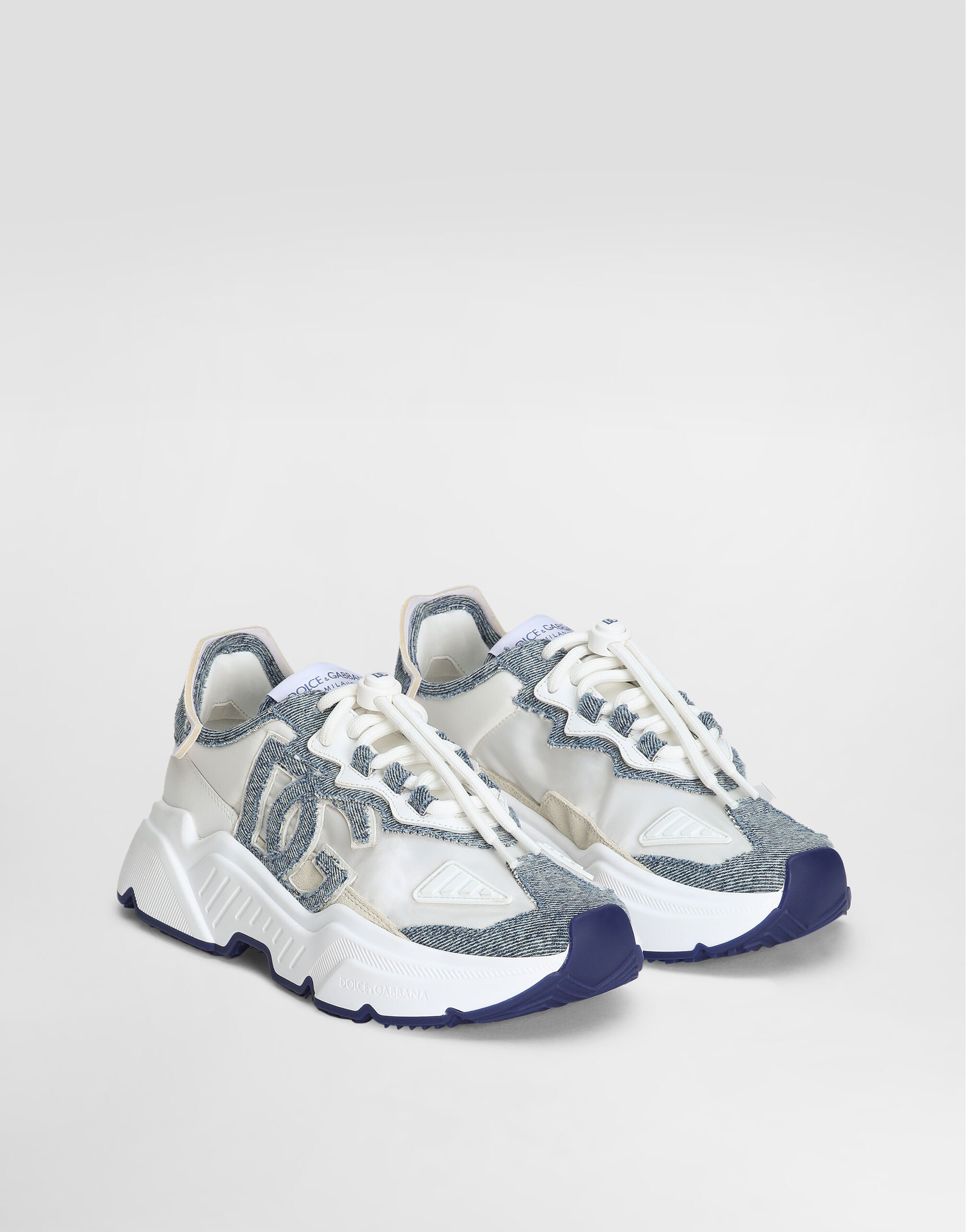 スニーカー DOLCE  GABBANA Women Sneakers CK1908AQ04080001 White Daymaster sneakers with DG logo in Cream for Women