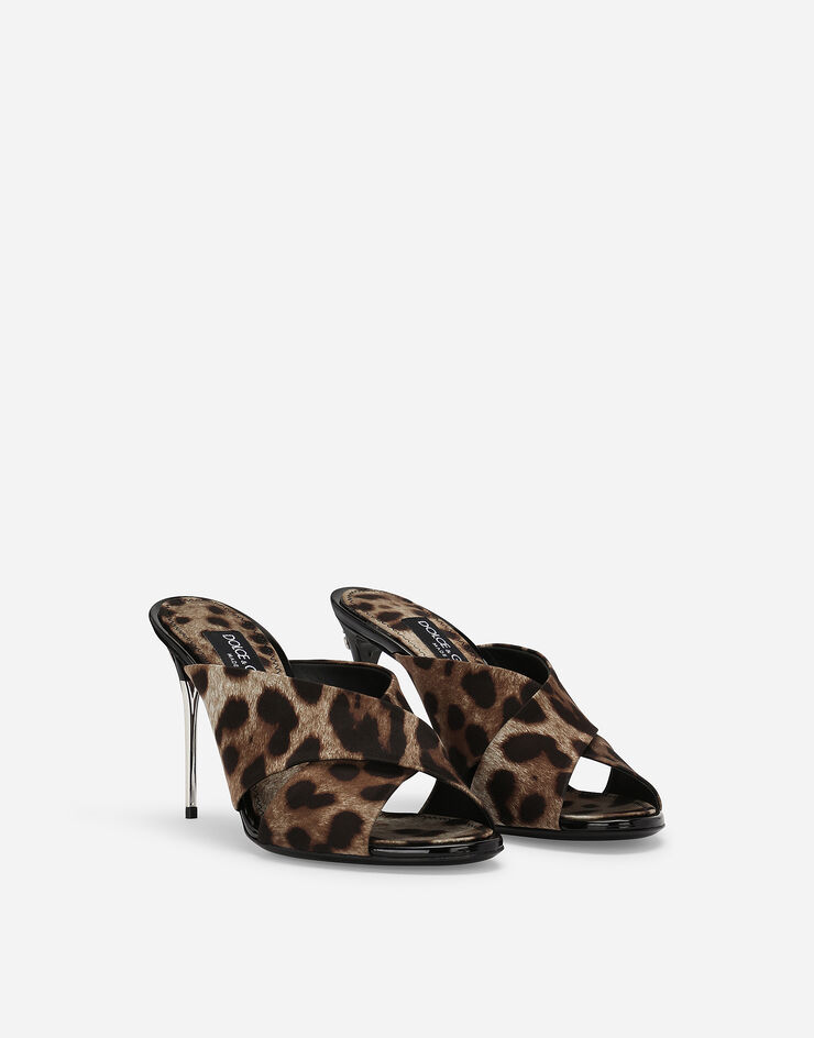 Dolce & Gabbana Mule de raso con estampado de leopardo Imprima CR1738AV802