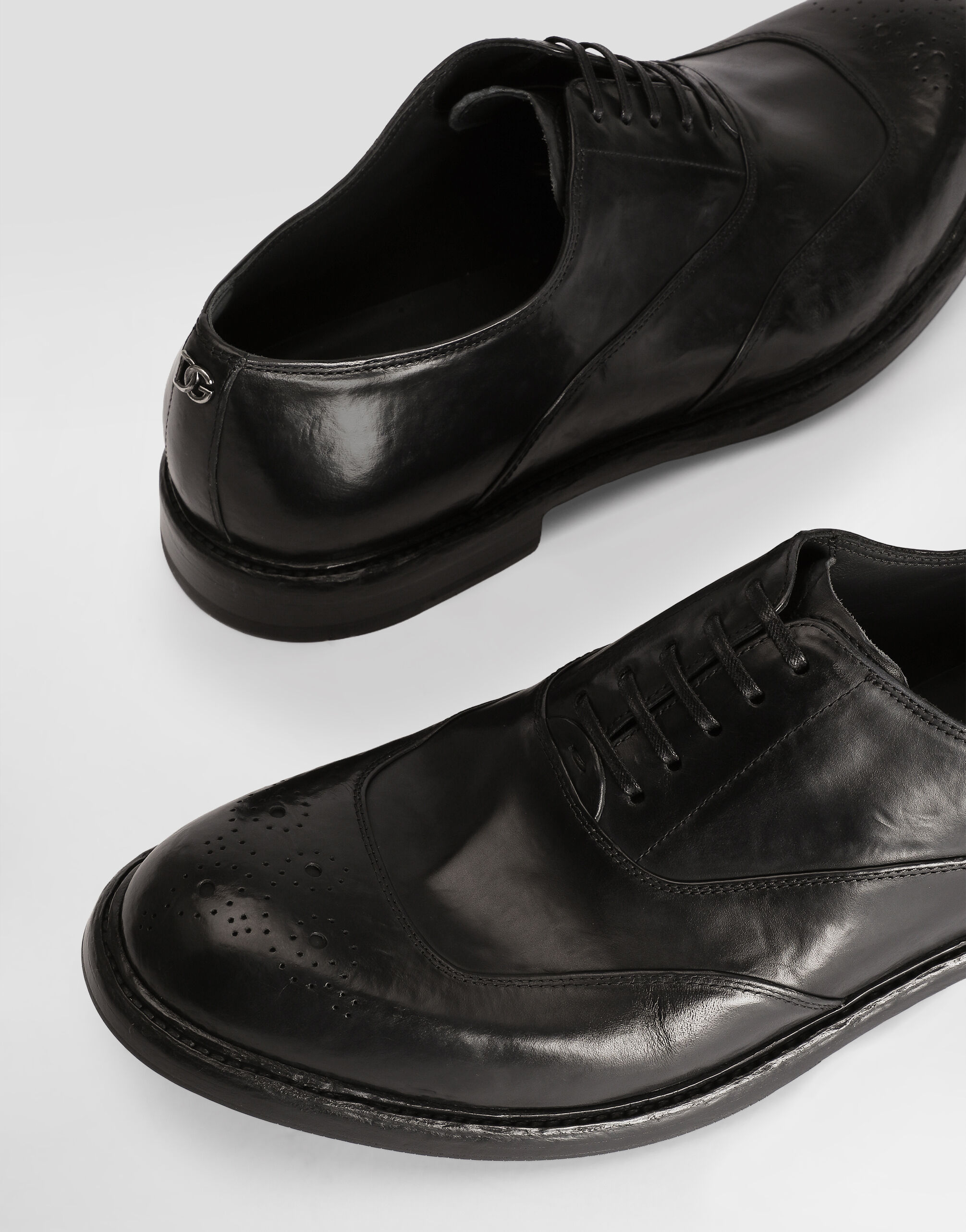 dolce&gabbana leather shoes archive 革靴 Washed calfskin laced shoes in Black for Men | Dolce&Gabbana® US