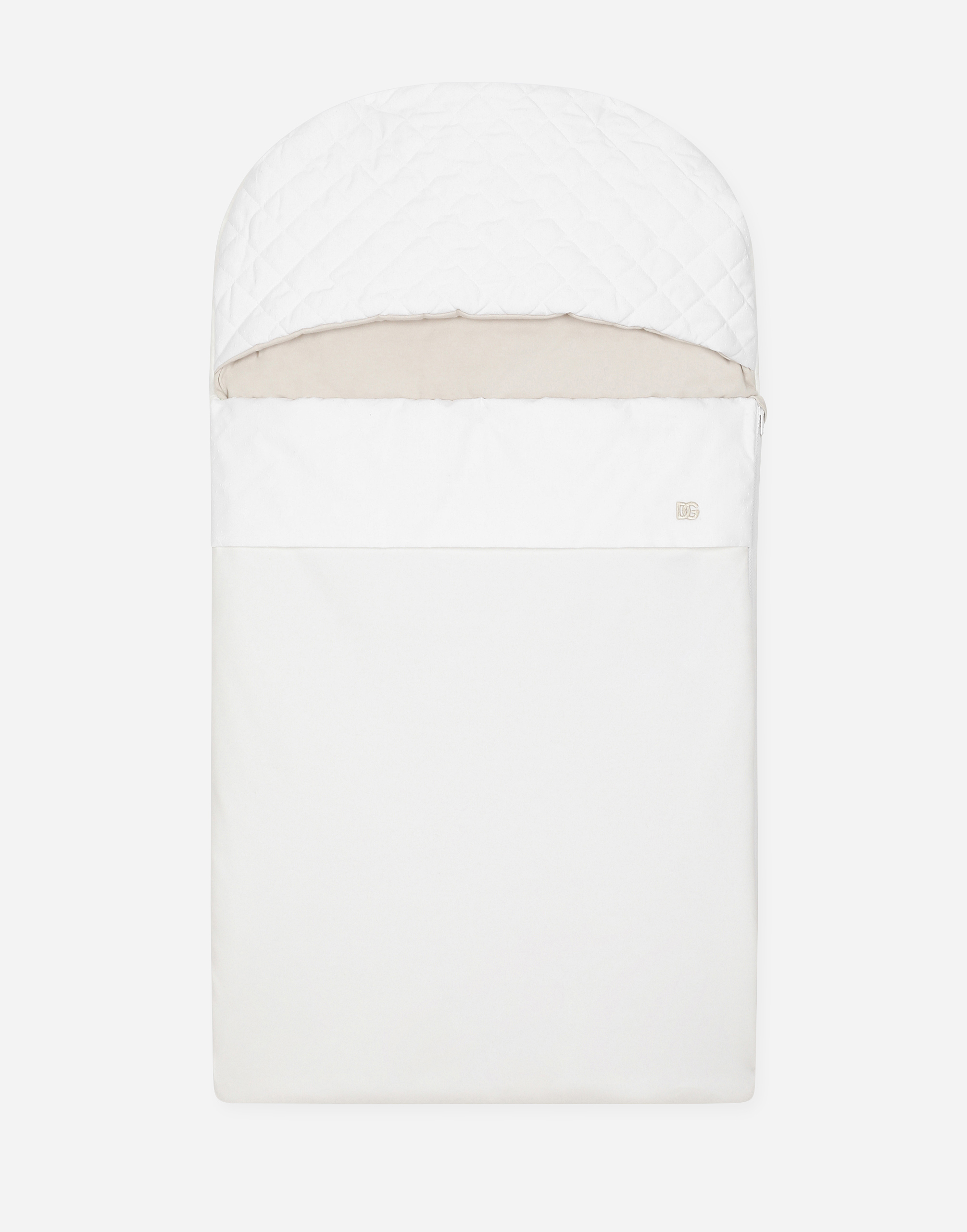 Quilted jacquard nest with DG logo