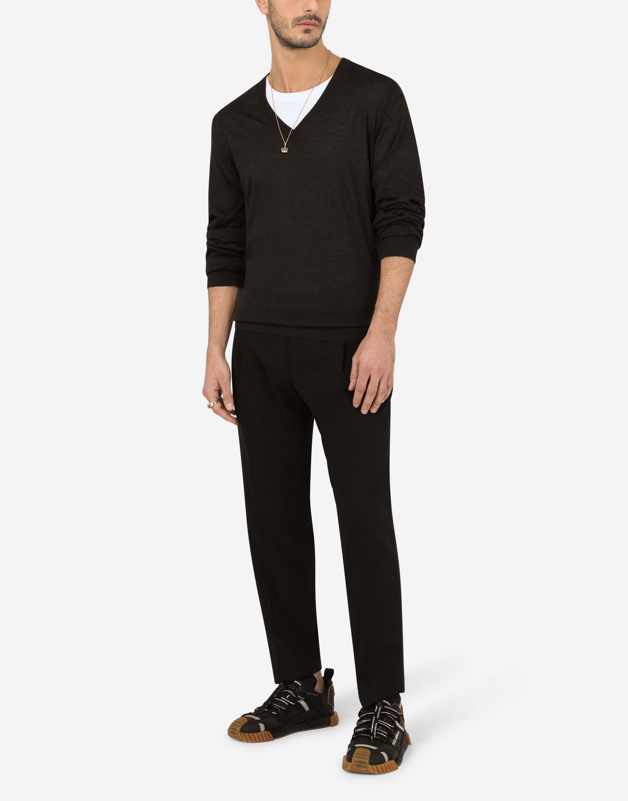 Dolce & Gabbana Pull Scollo V In Grey