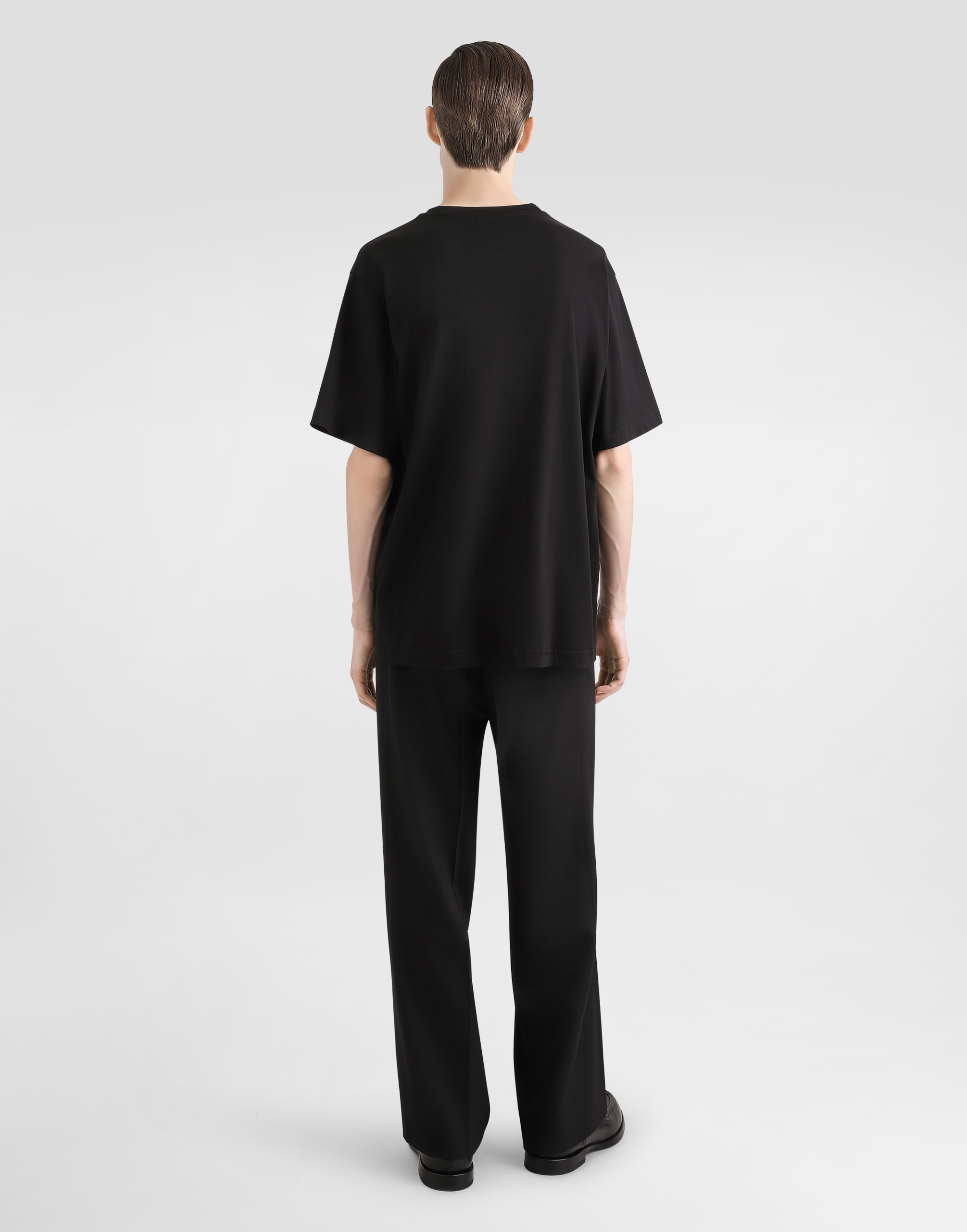 Cotton T-shirt with breast pocket and logo embroidery
