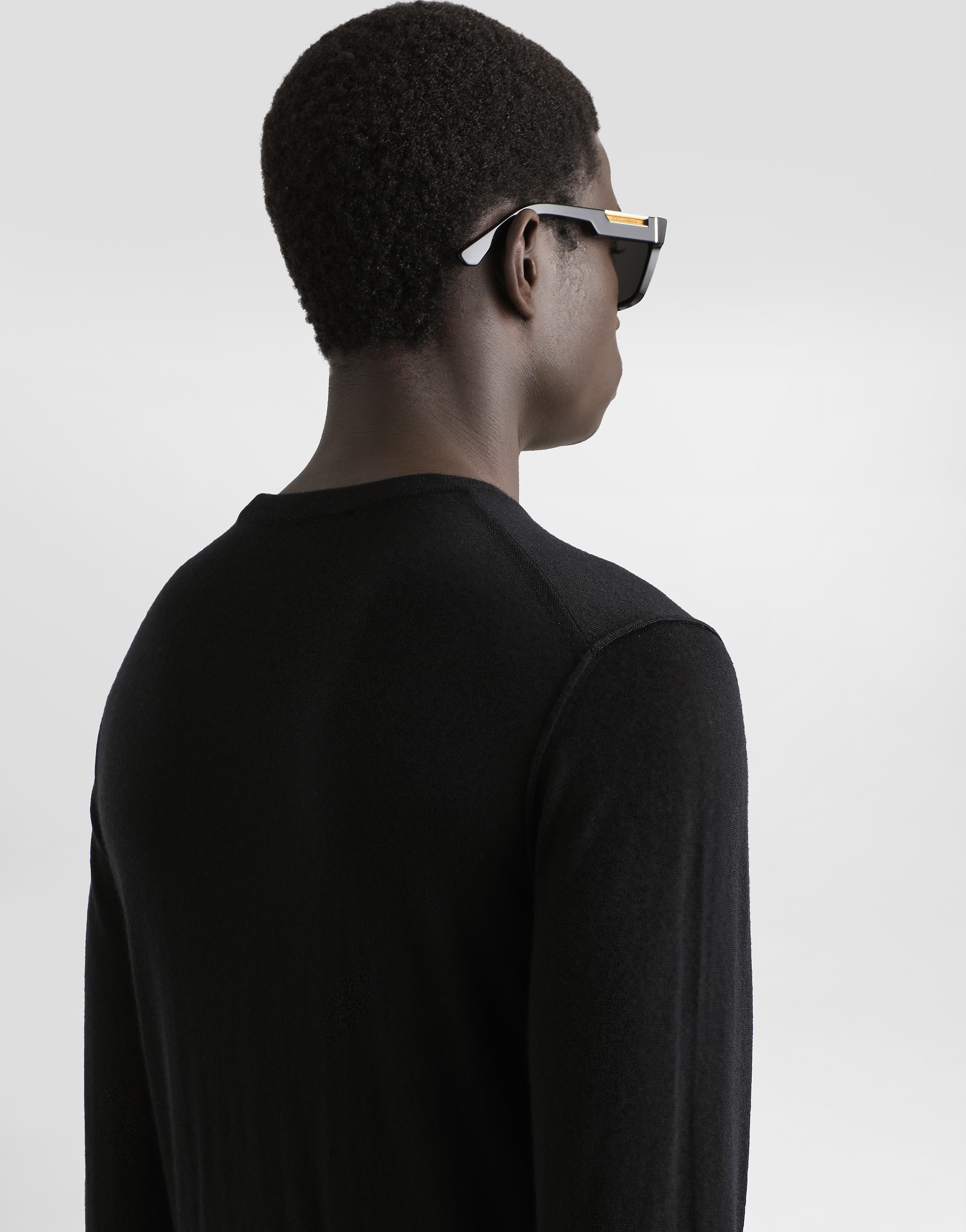 Round-neck cashmere sweater with bejeweled detailing