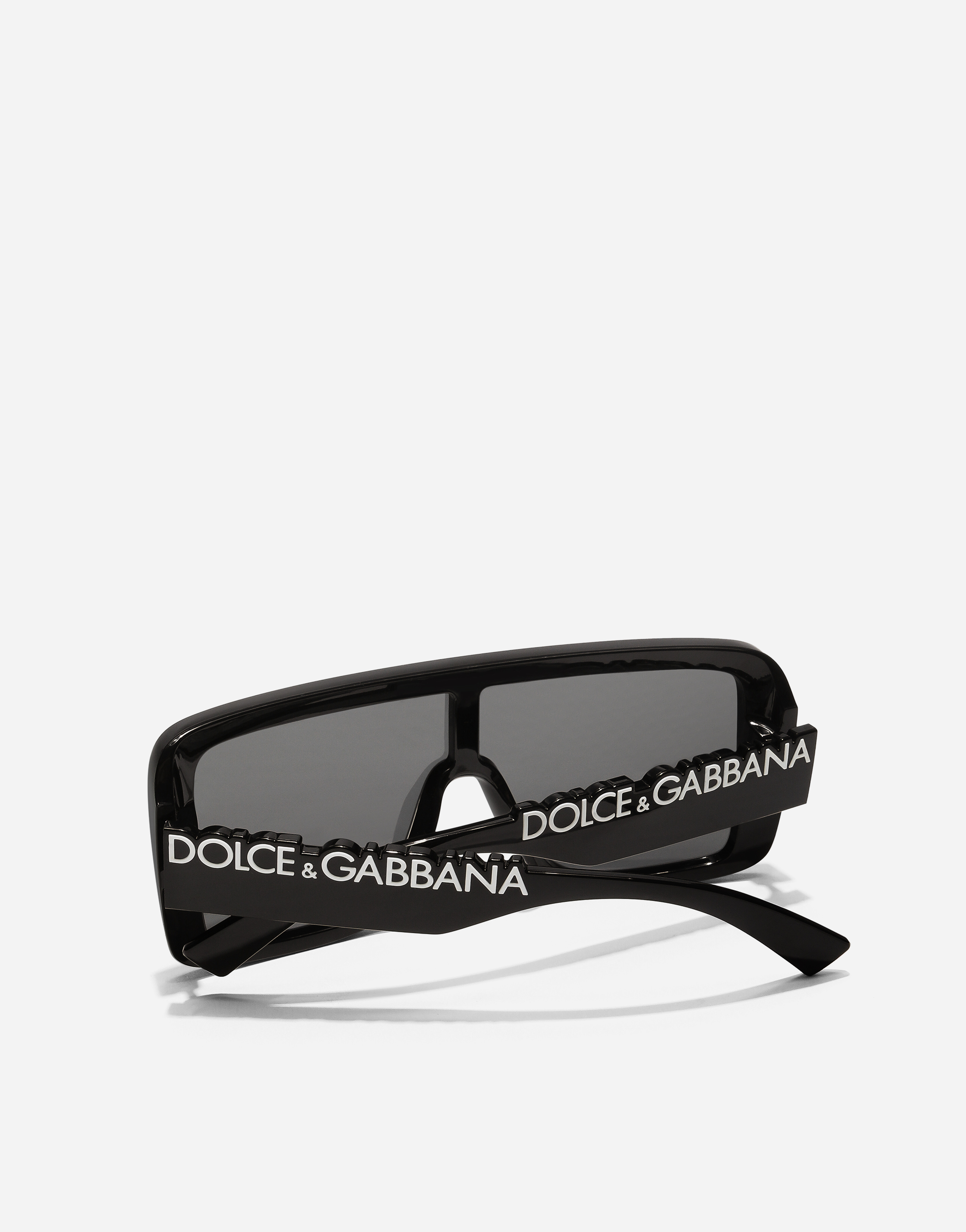 Dolce & Gabbana Dg Logo Sunglasses In Black