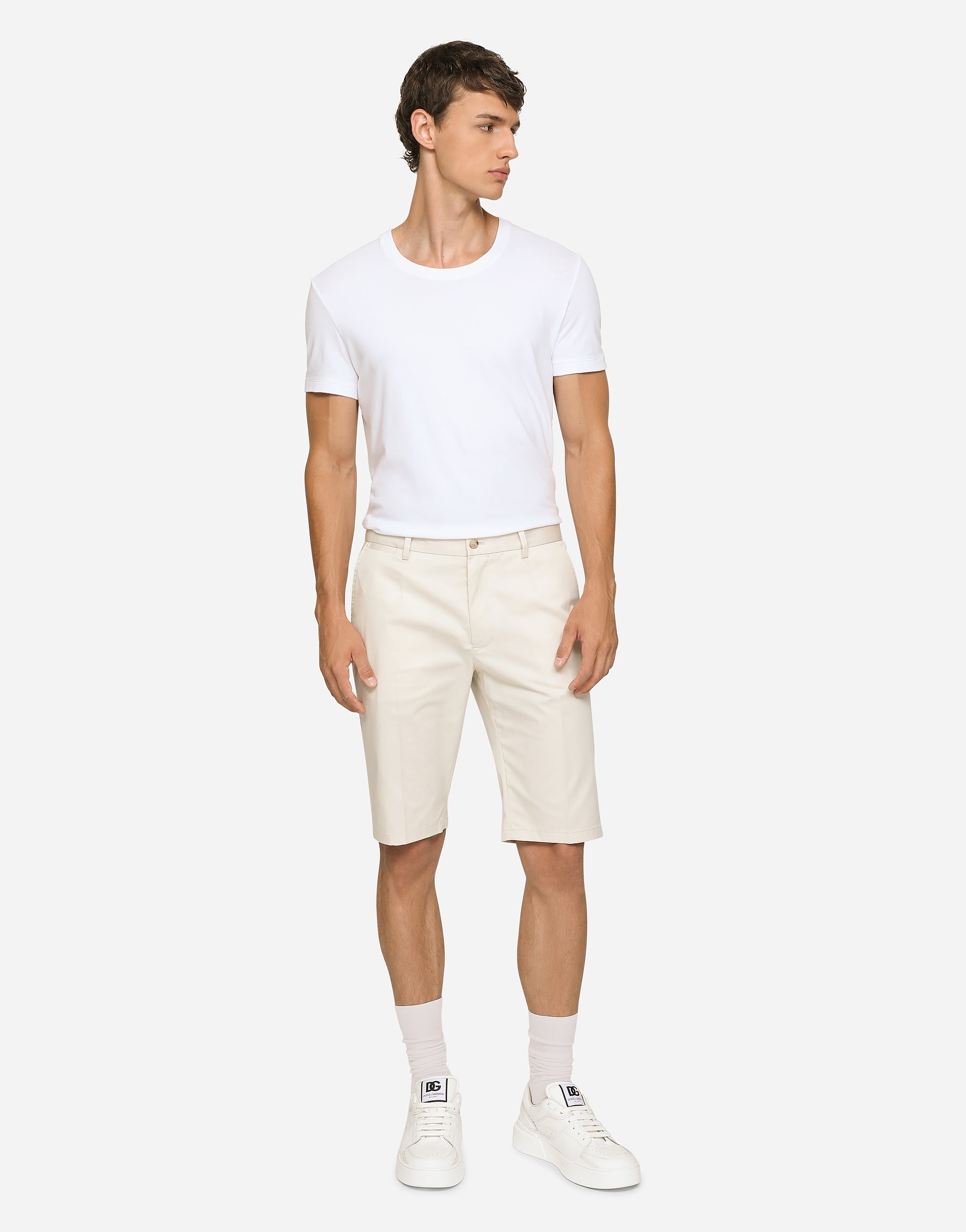  Dolce & Gabbana Bermudas Aus Baumwollstretch Mit Dg-patch - Mann Hosen Und Shorts Beige Baumwolle 46 