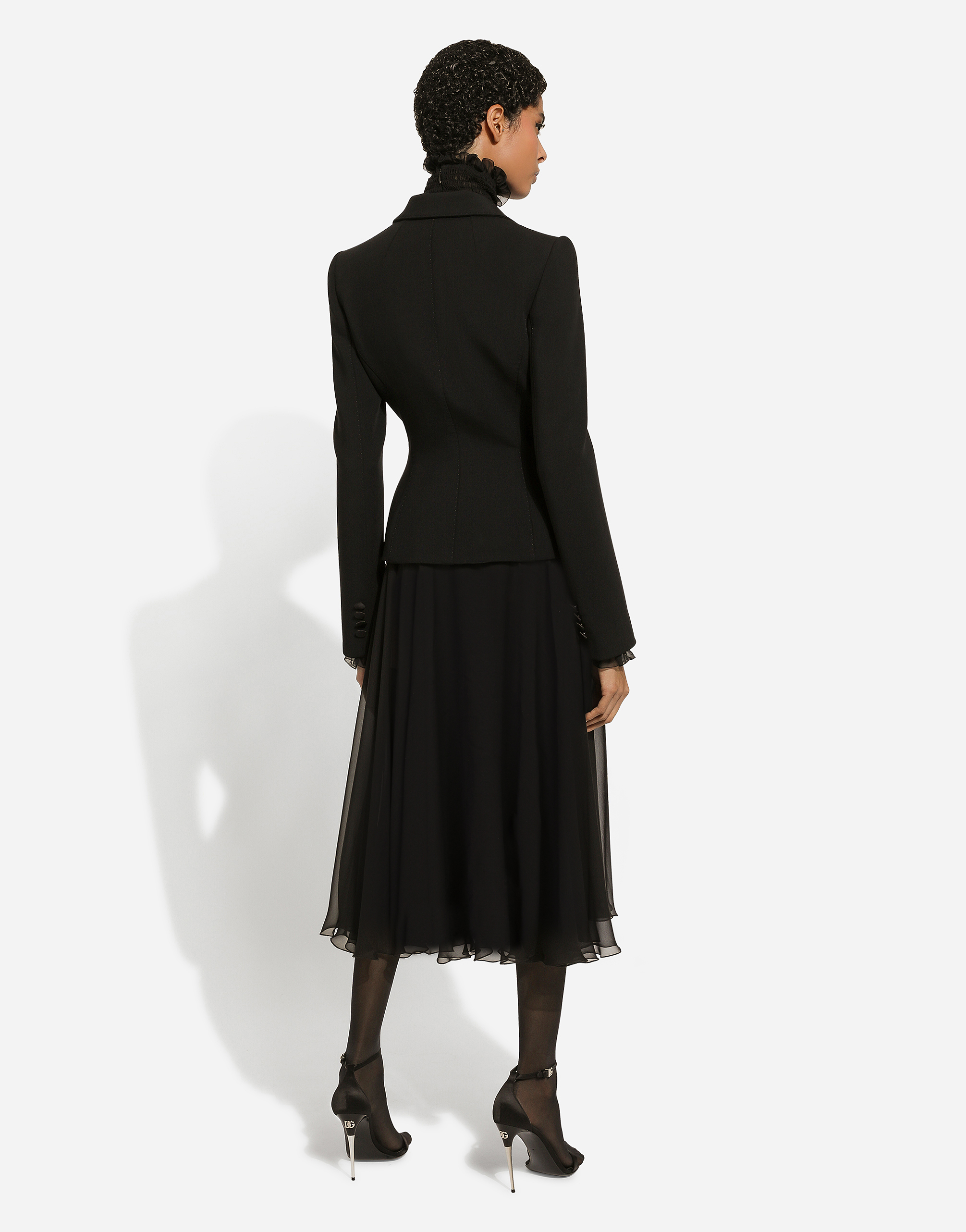 Dolce & Gabbana Silk Pleated Flared Skirt In ブラック