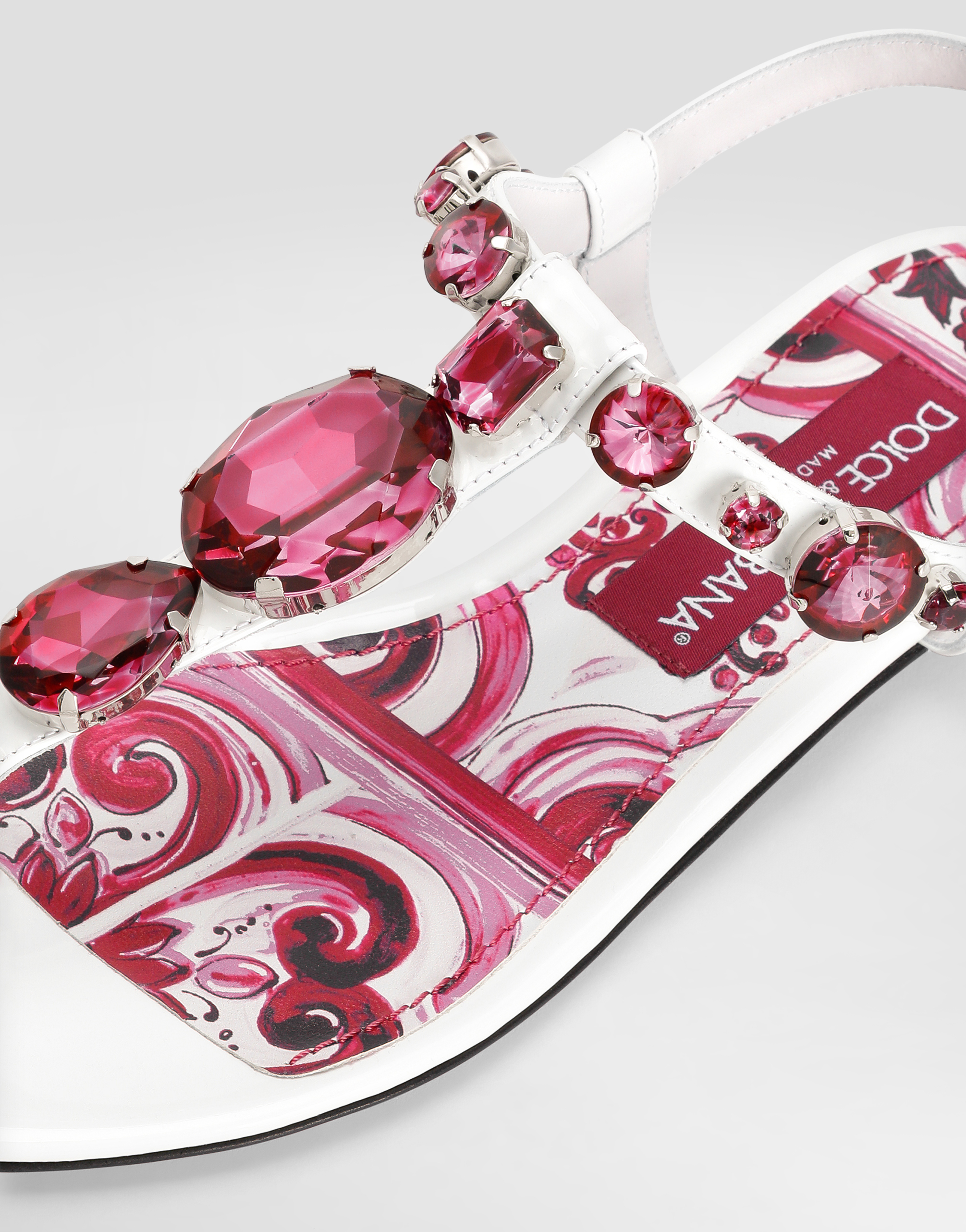 DOLCE & GABBANA PATENT LEATHER THONG SANDALS