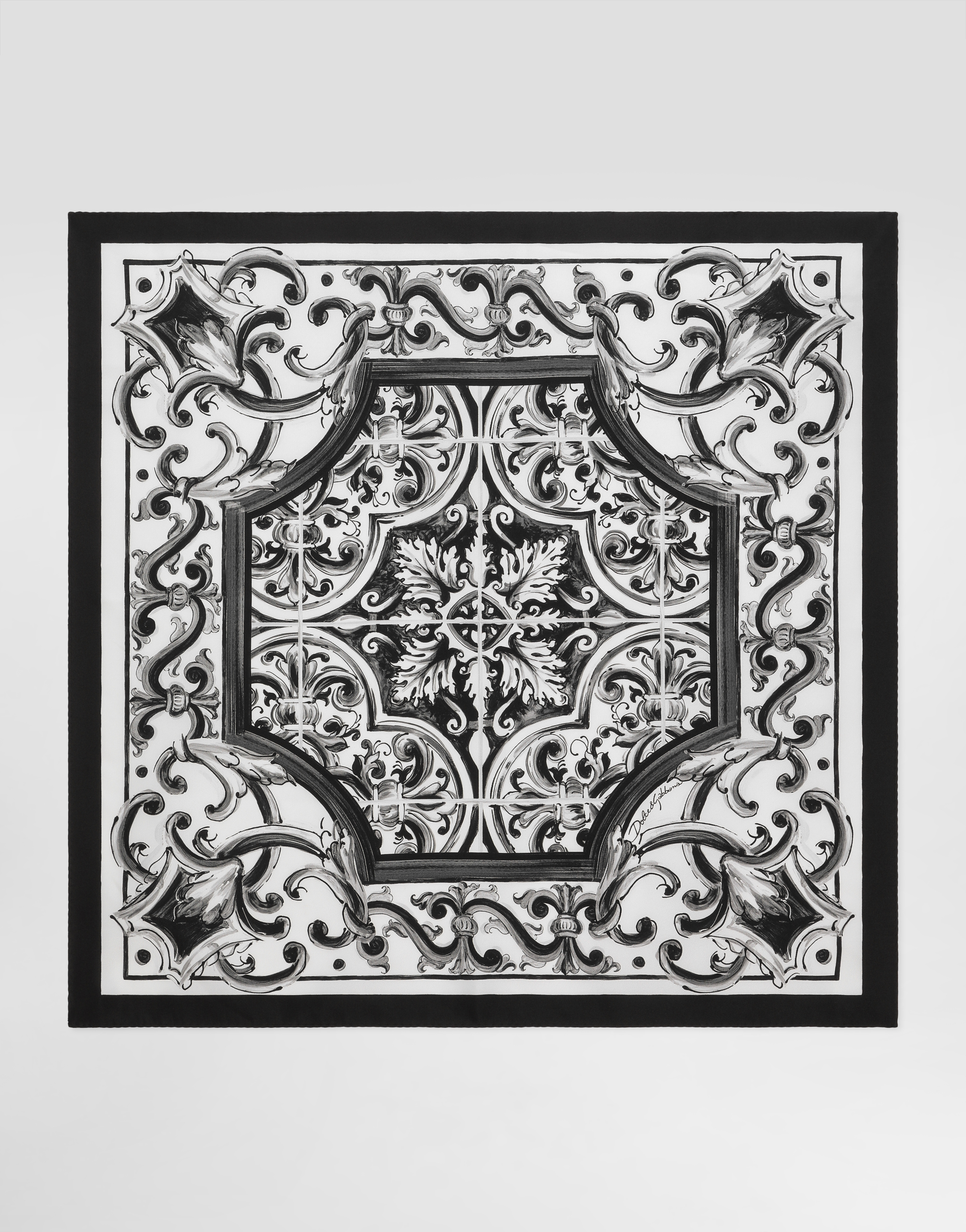 Majolica-print twill scarf
