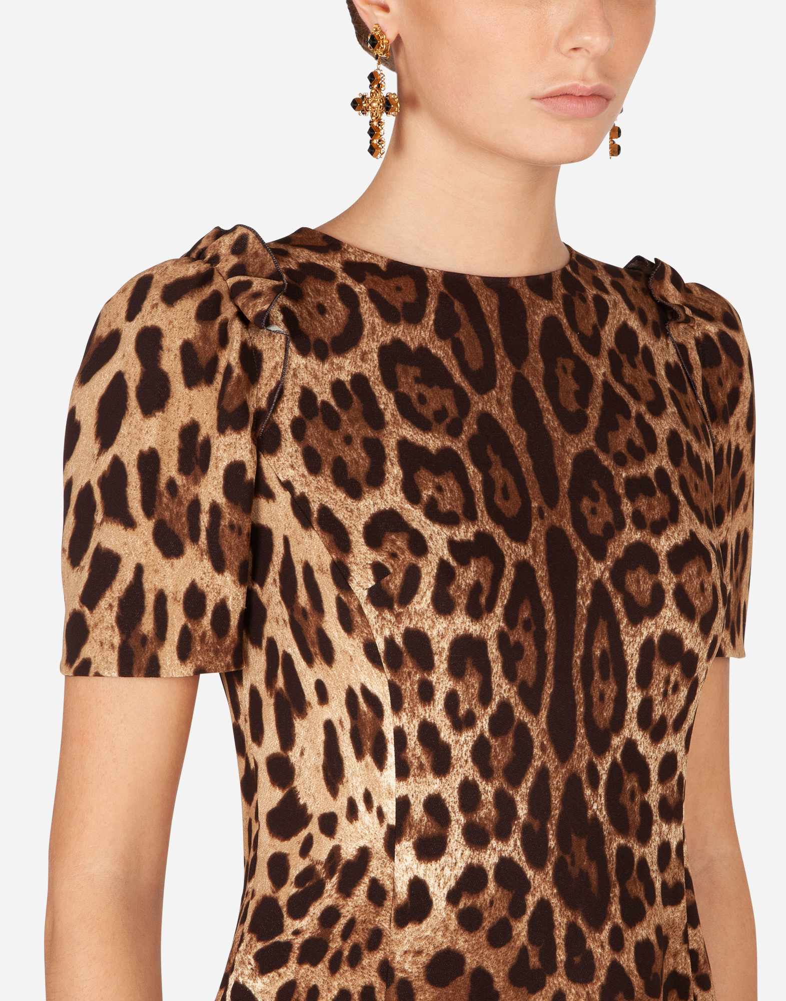Short-sleeved leopard-print cady top