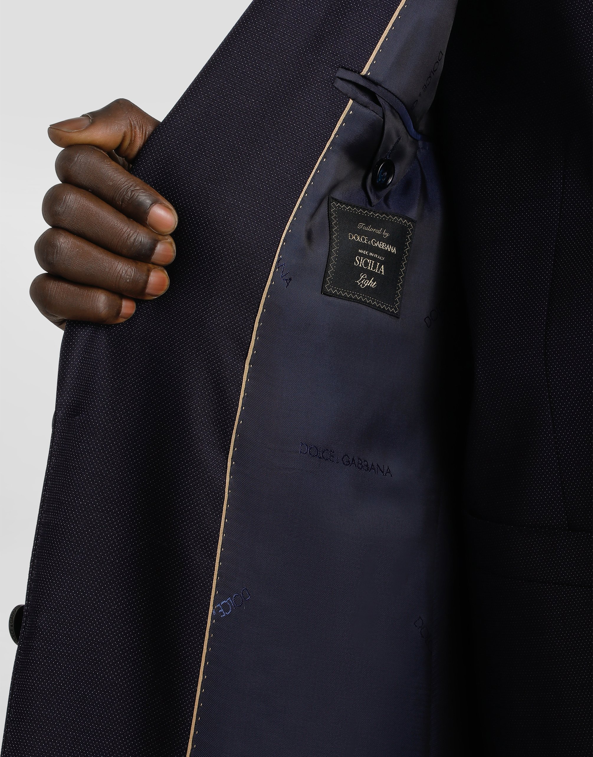 Single-breasted micro-patterned wool suit