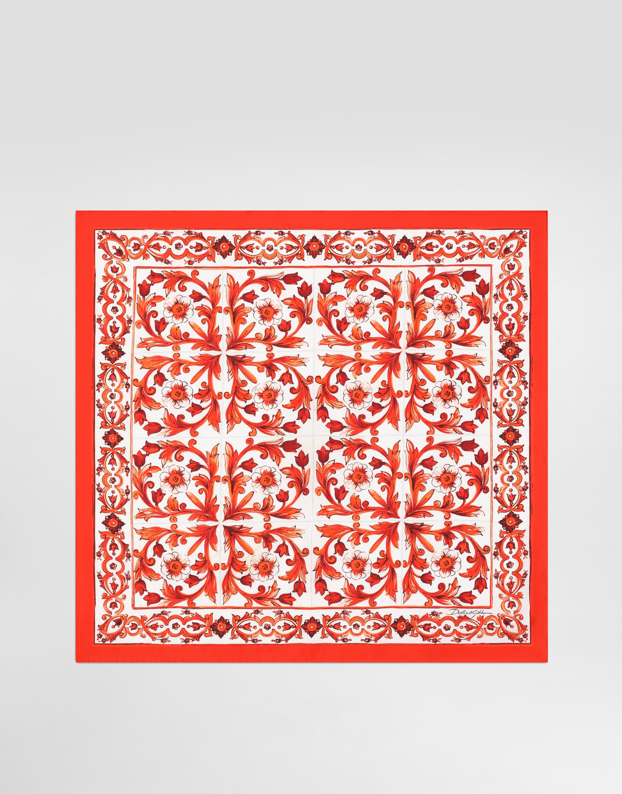 70x70 majolica-print silk twill scarf in Multicolor for Women