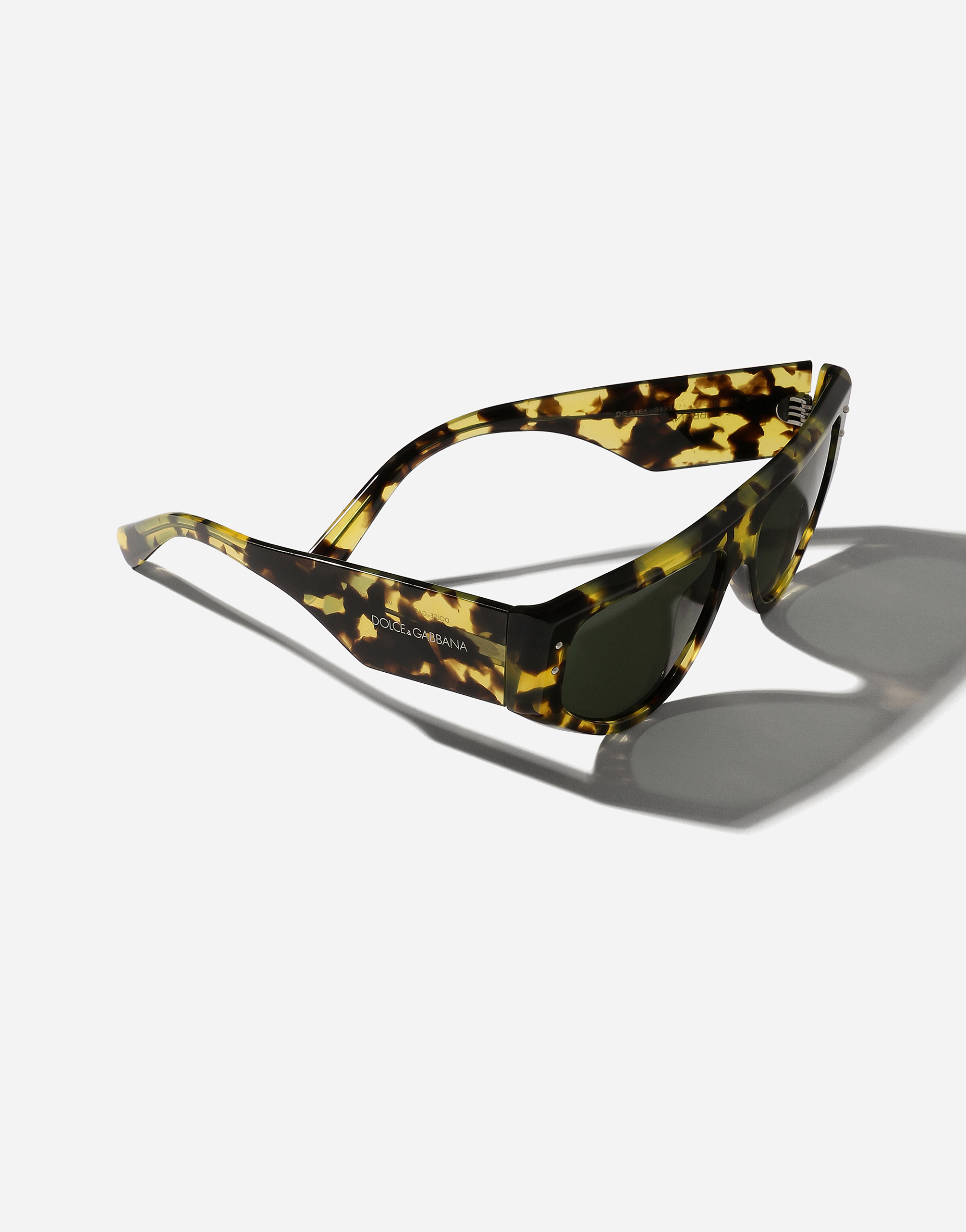 Shop Dolce & Gabbana نظارة شمسية Dg Sharped In Havana Yellow
